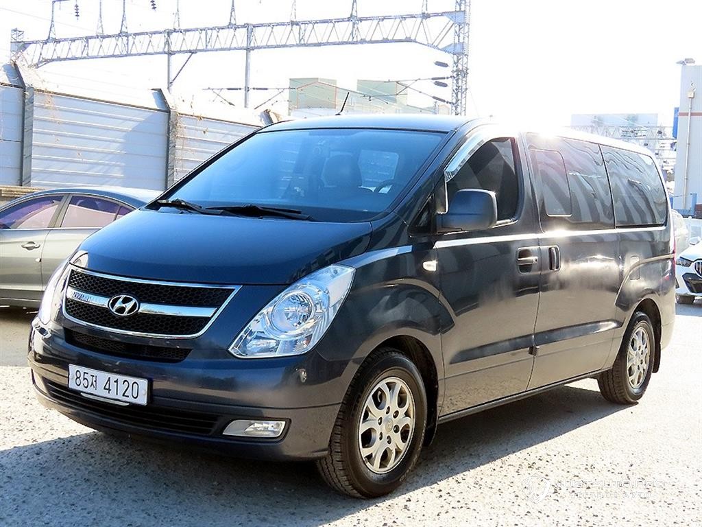 Автомобиль Hyundai Starex