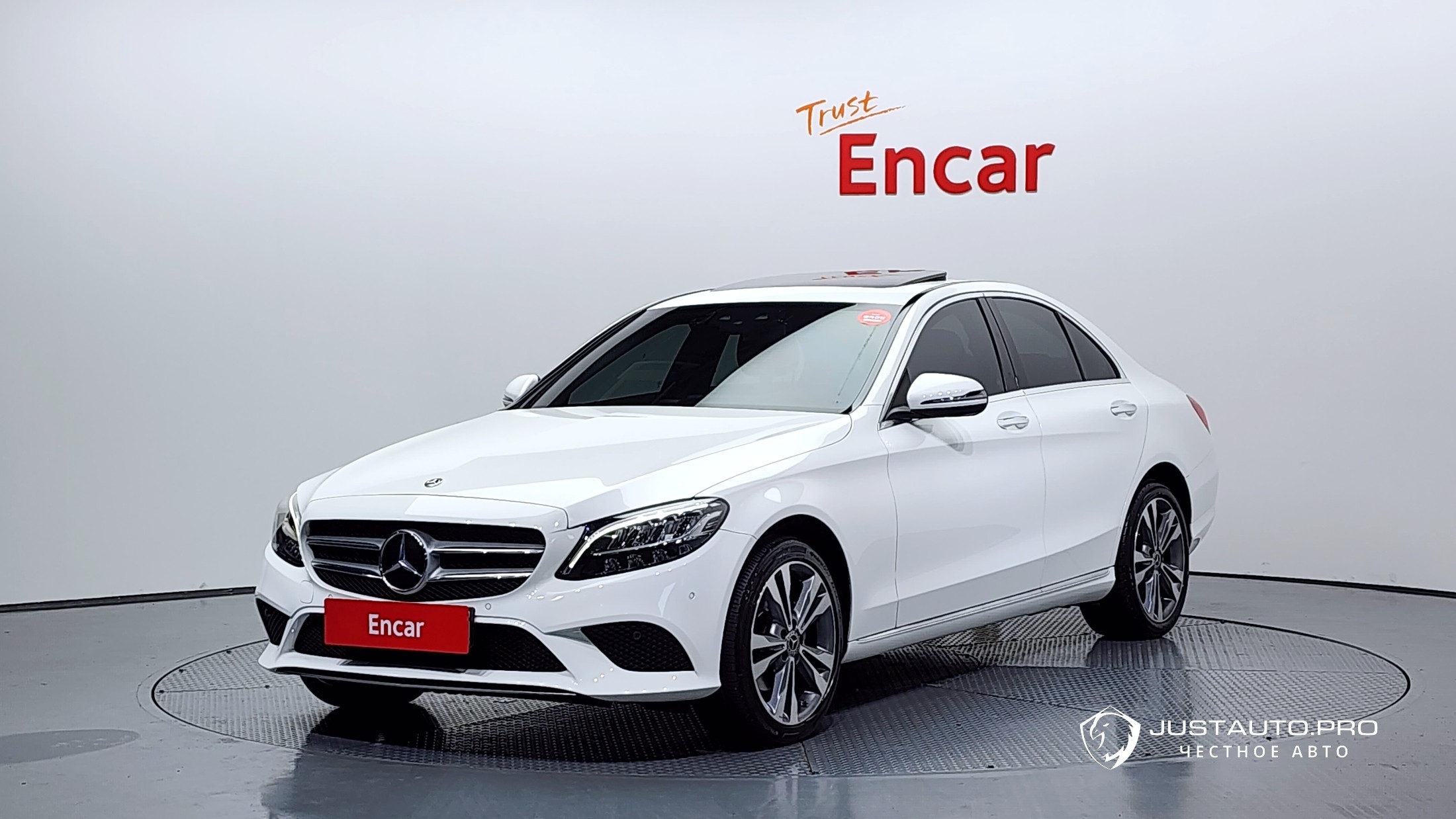 Автомобиль Mercedes-Benz C-Class