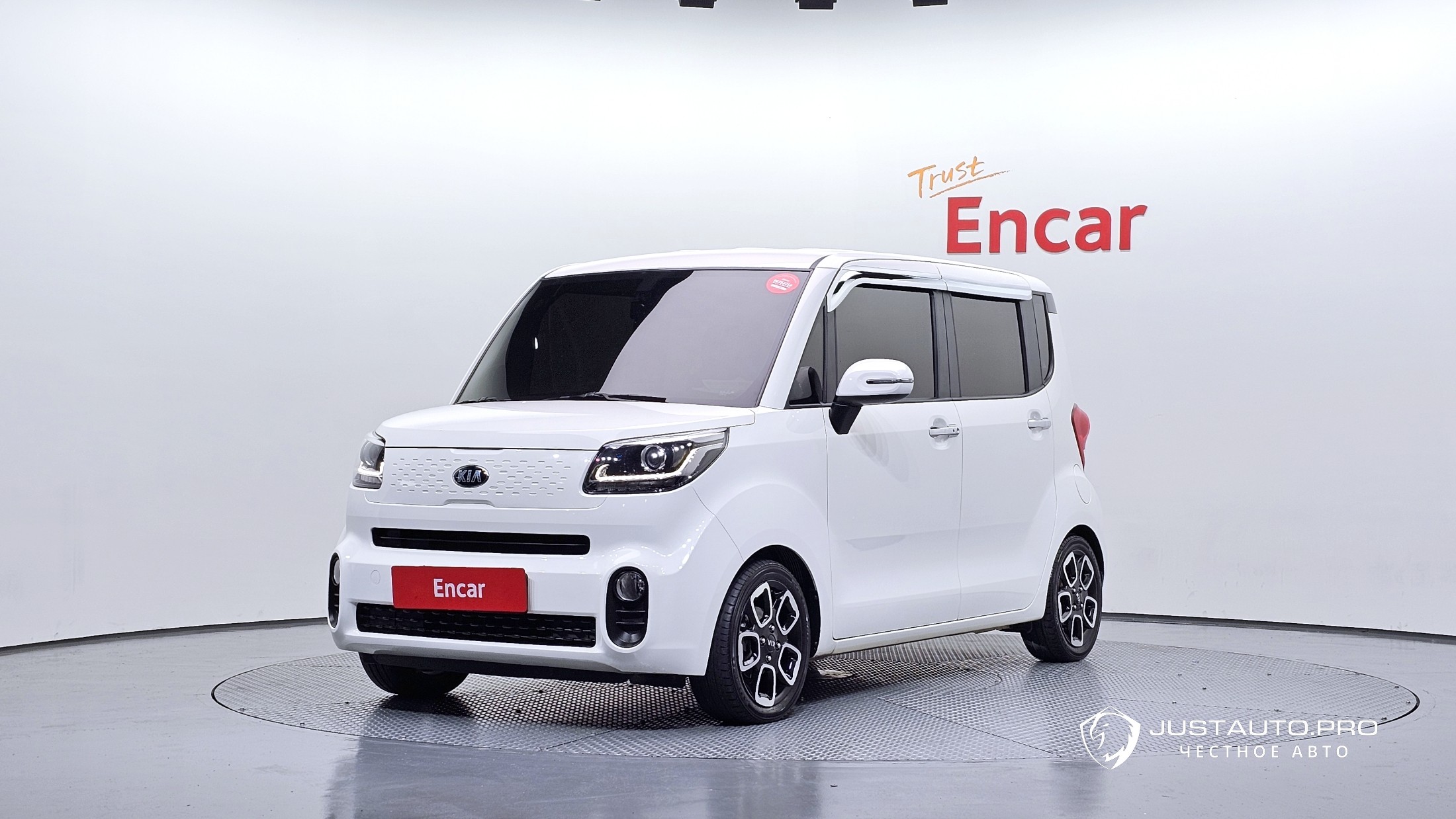 Автомобиль Kia RAY