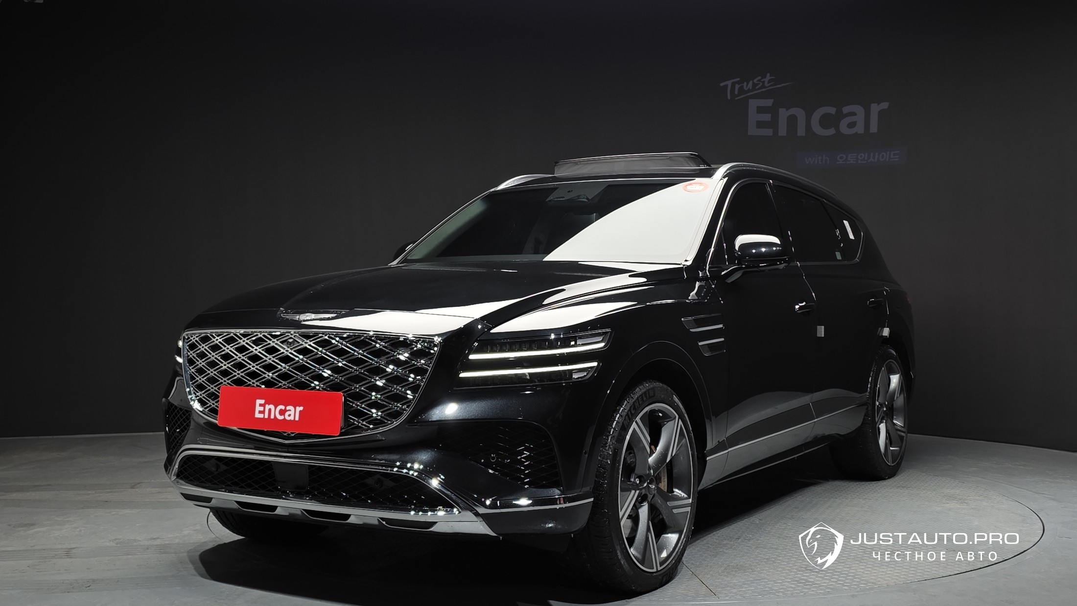 Автомобиль Genesis GV80