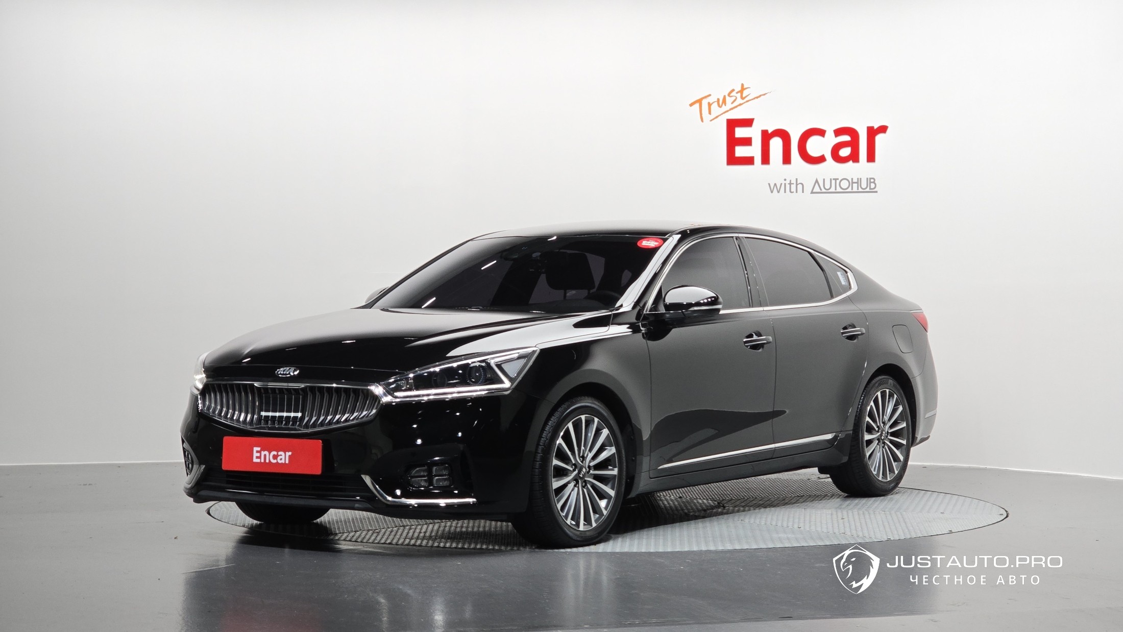 Автомобиль Kia K7