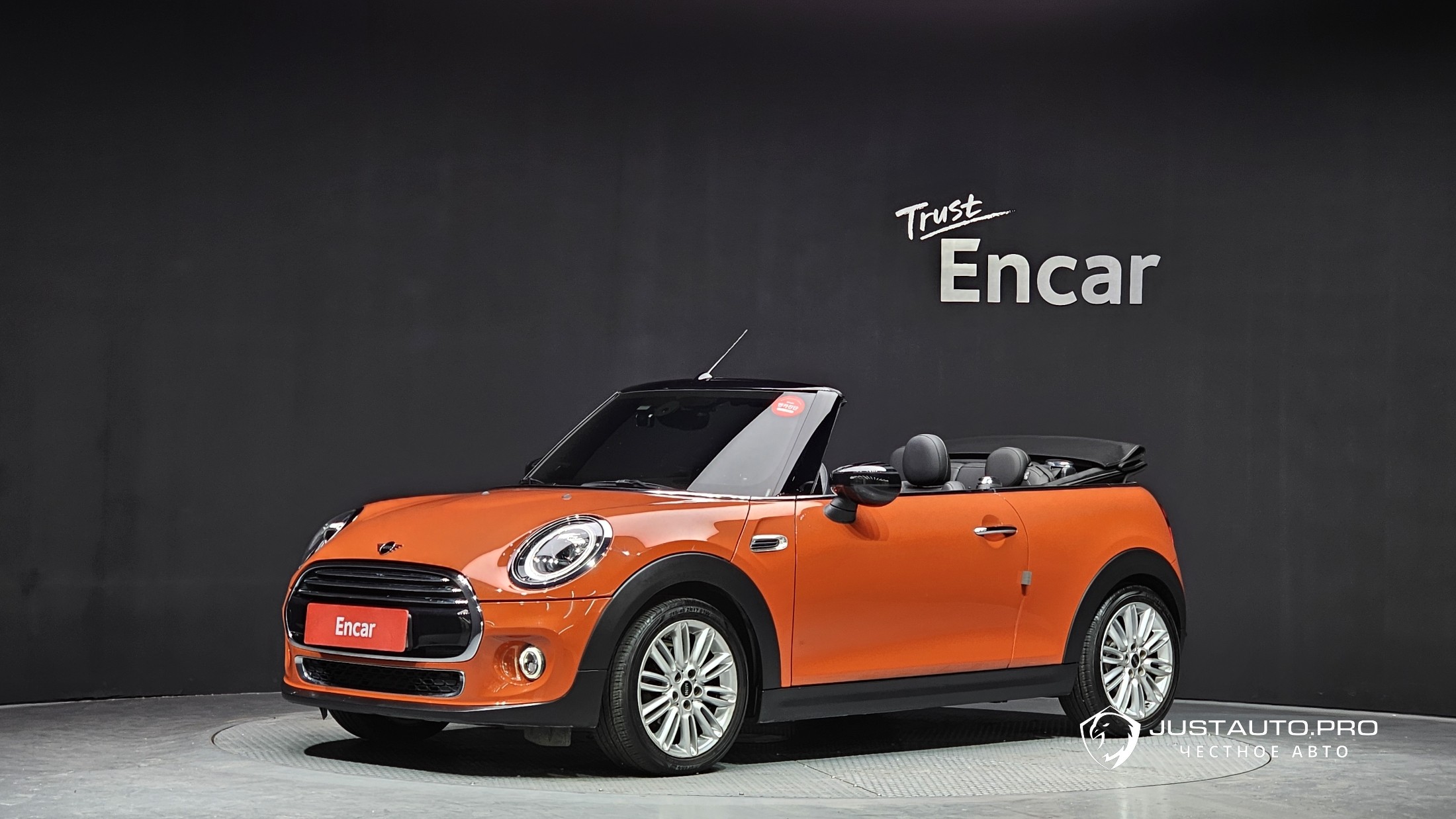 Автомобиль Mini Cooper Convertible