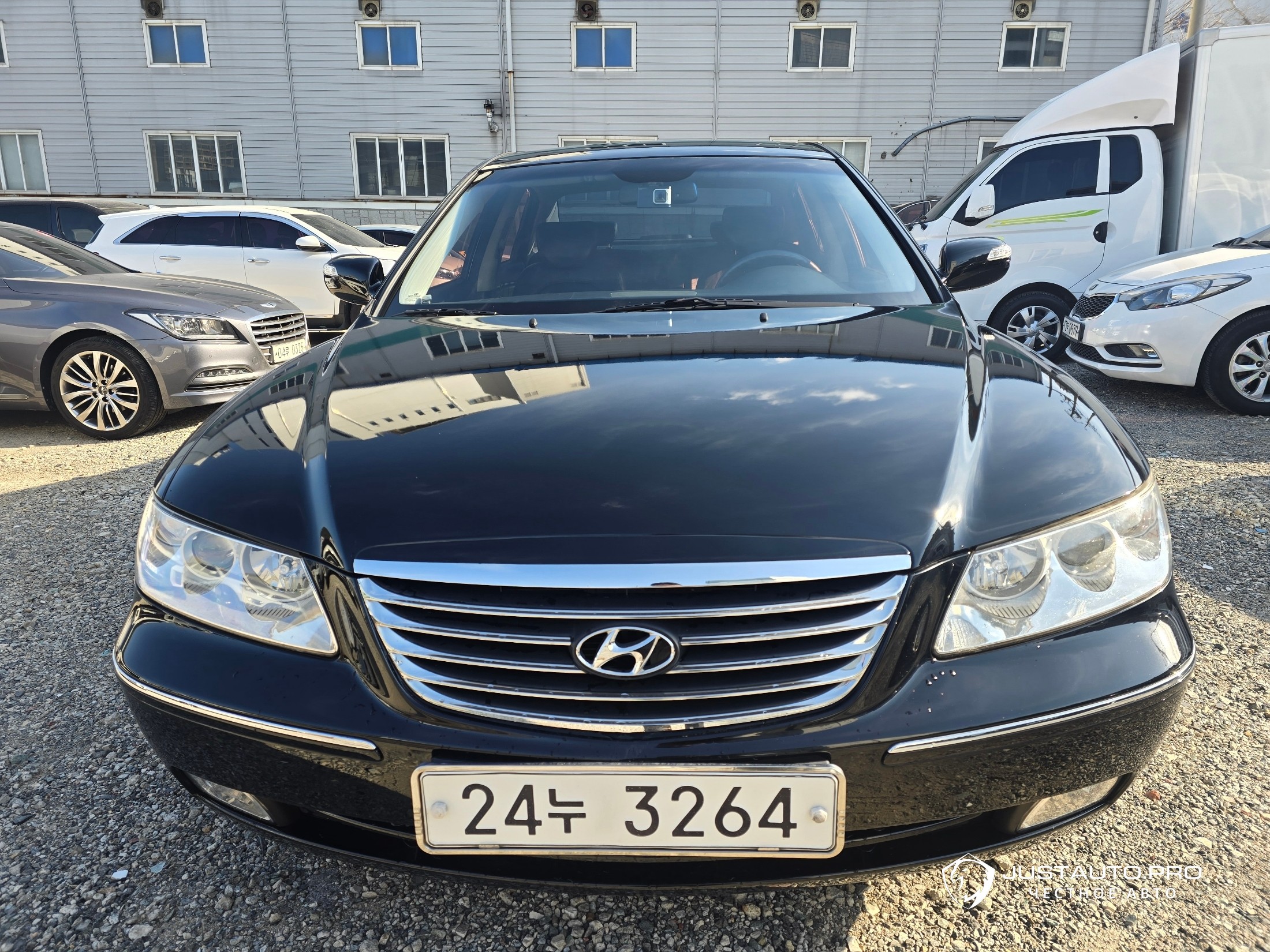 Автомобиль Hyundai Grandeur