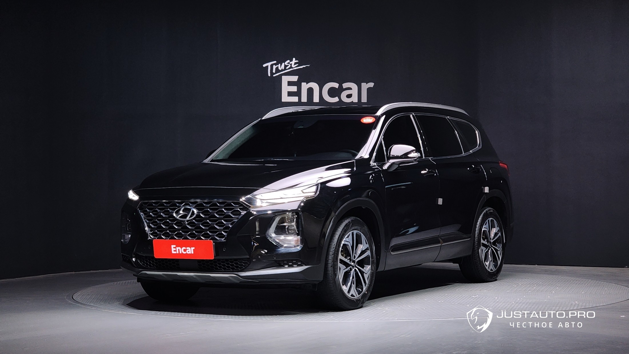 Автомобиль Hyundai Santafe