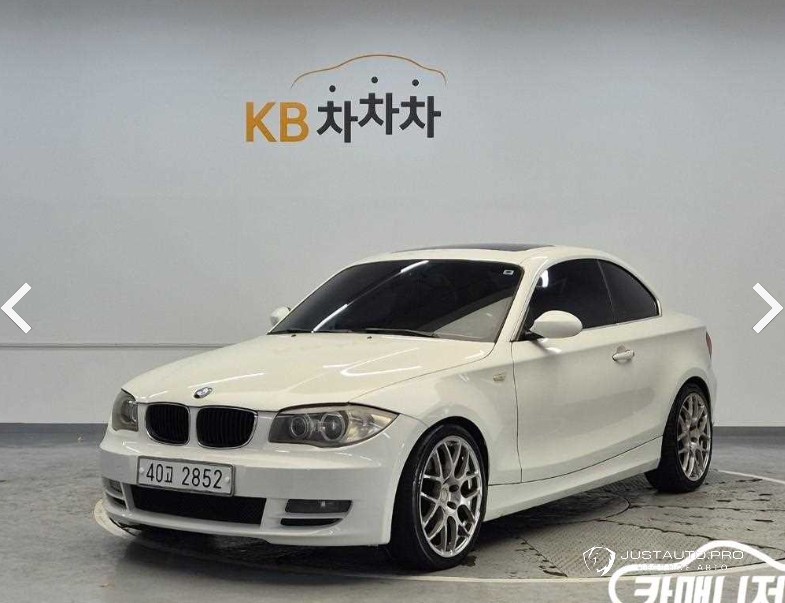 Автомобиль BMW 1-Series