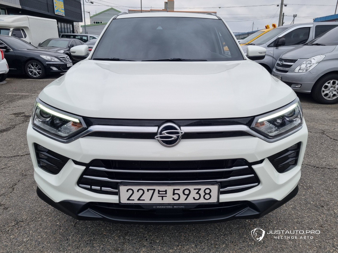 Автомобиль KG_Mobility_Ssangyong KORANDO