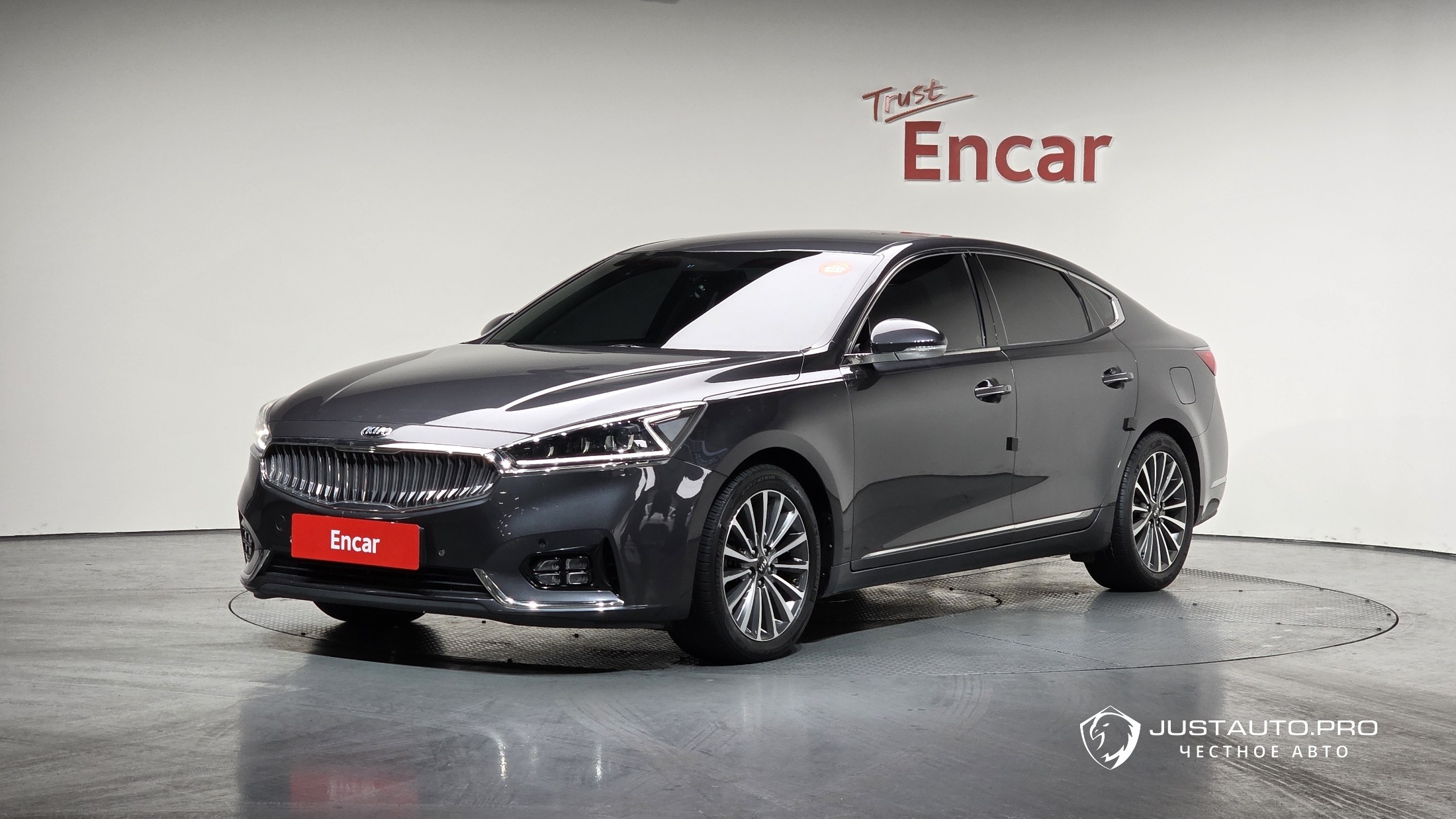 Автомобиль Kia K7