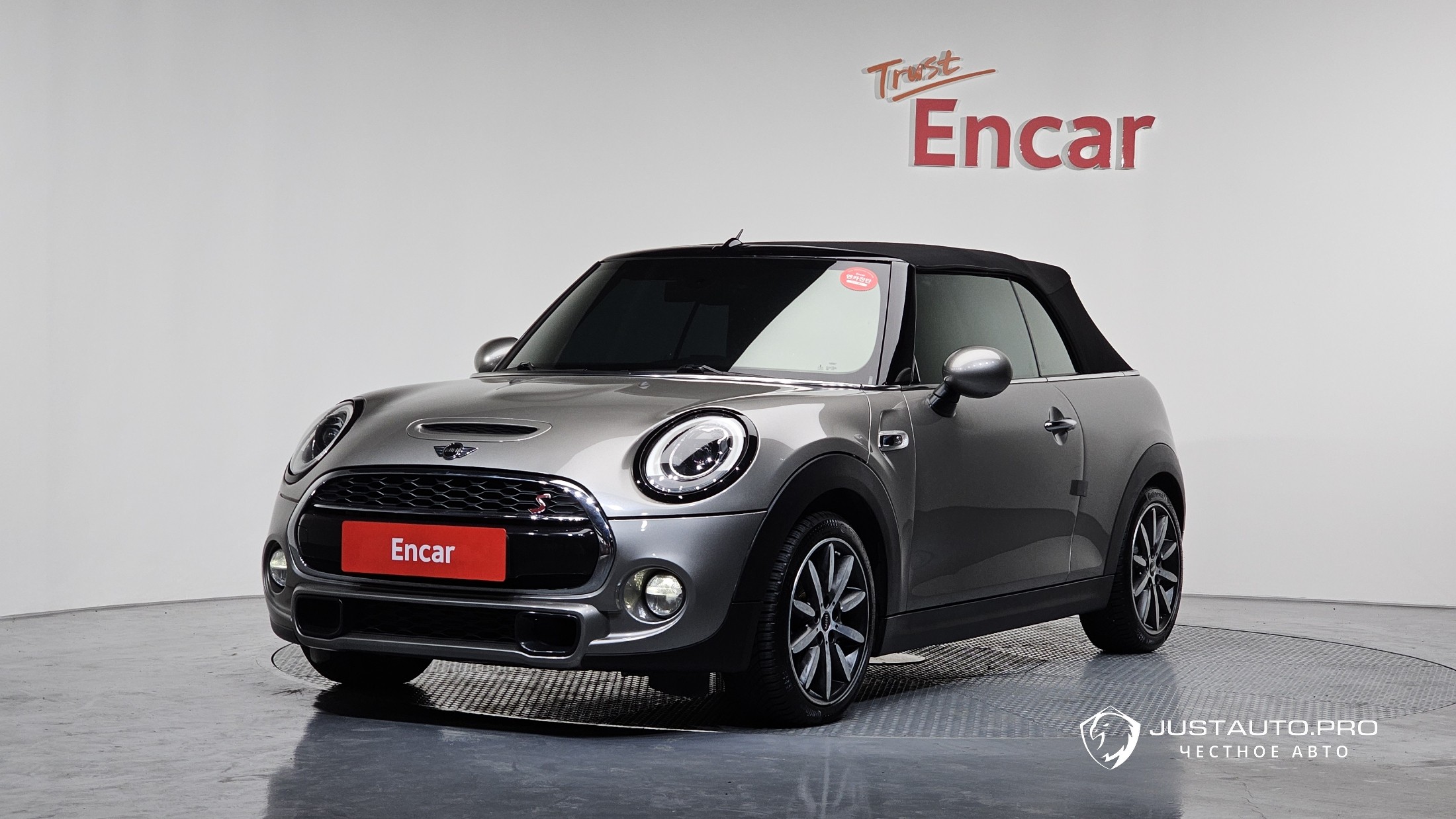 Автомобиль Mini Cooper Convertible