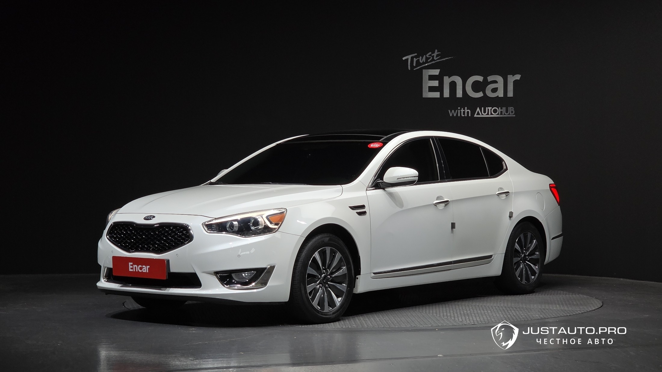 Автомобиль Kia K7