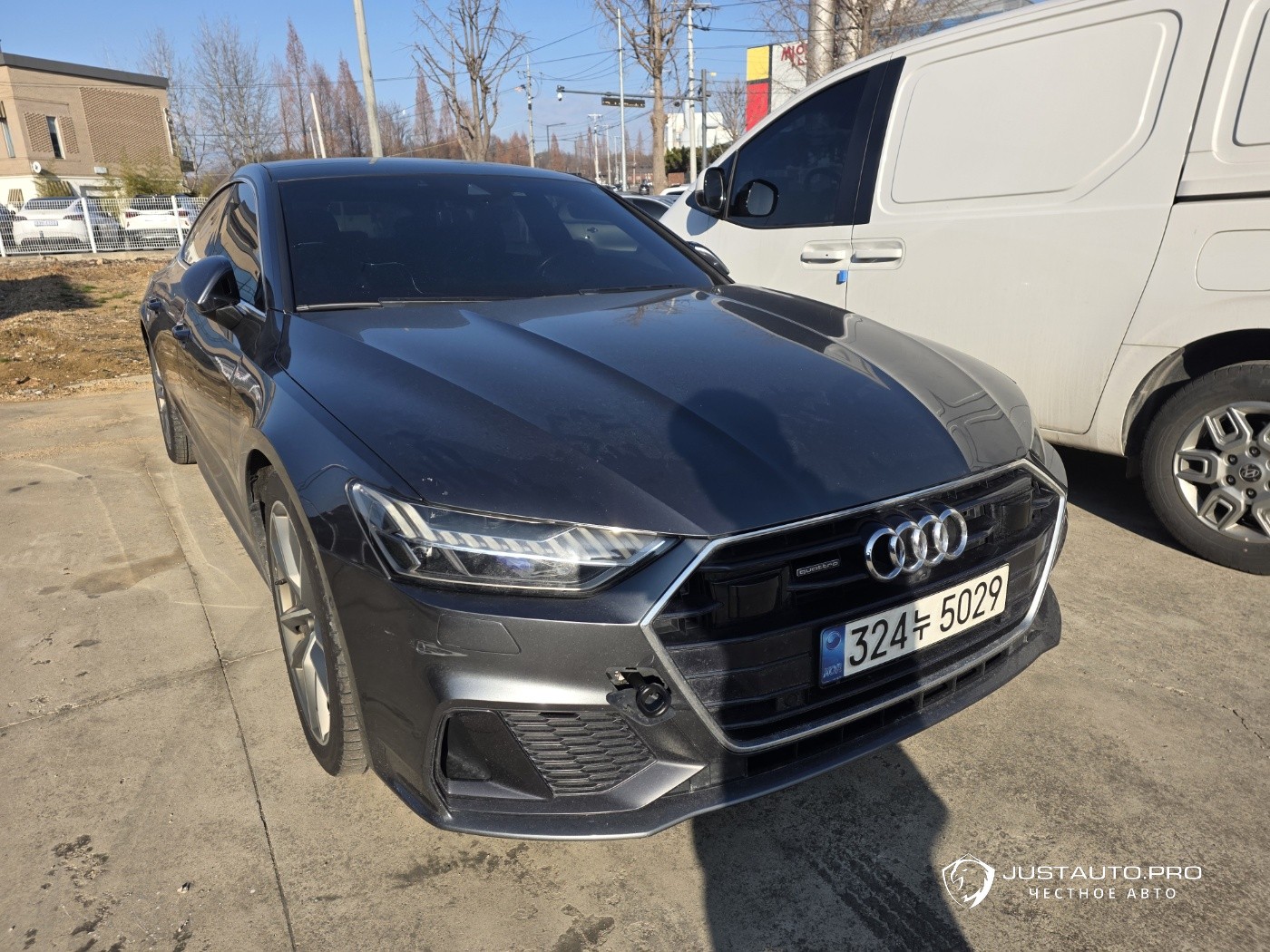 Автомобиль Audi A7