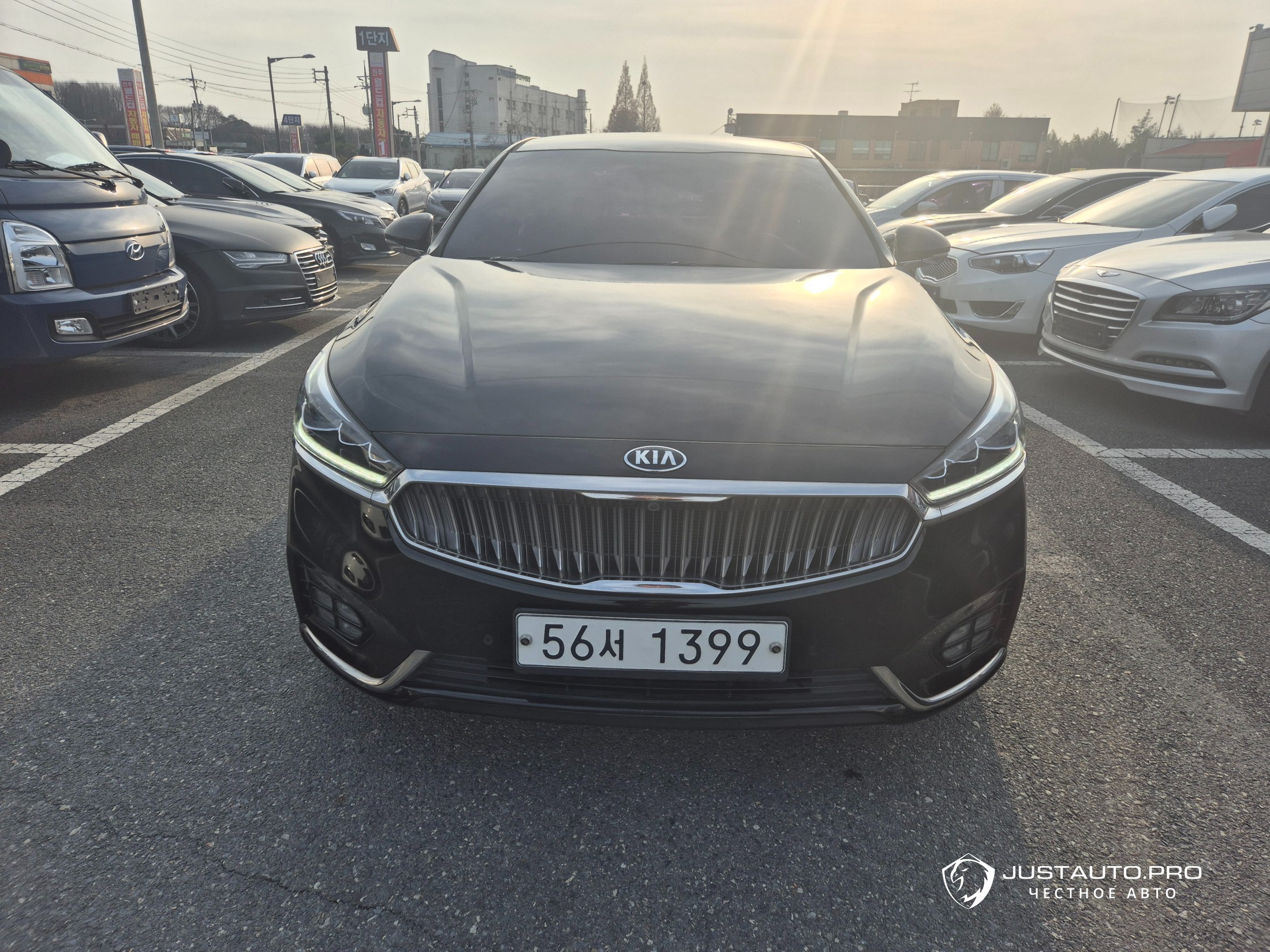 Автомобиль Kia K7