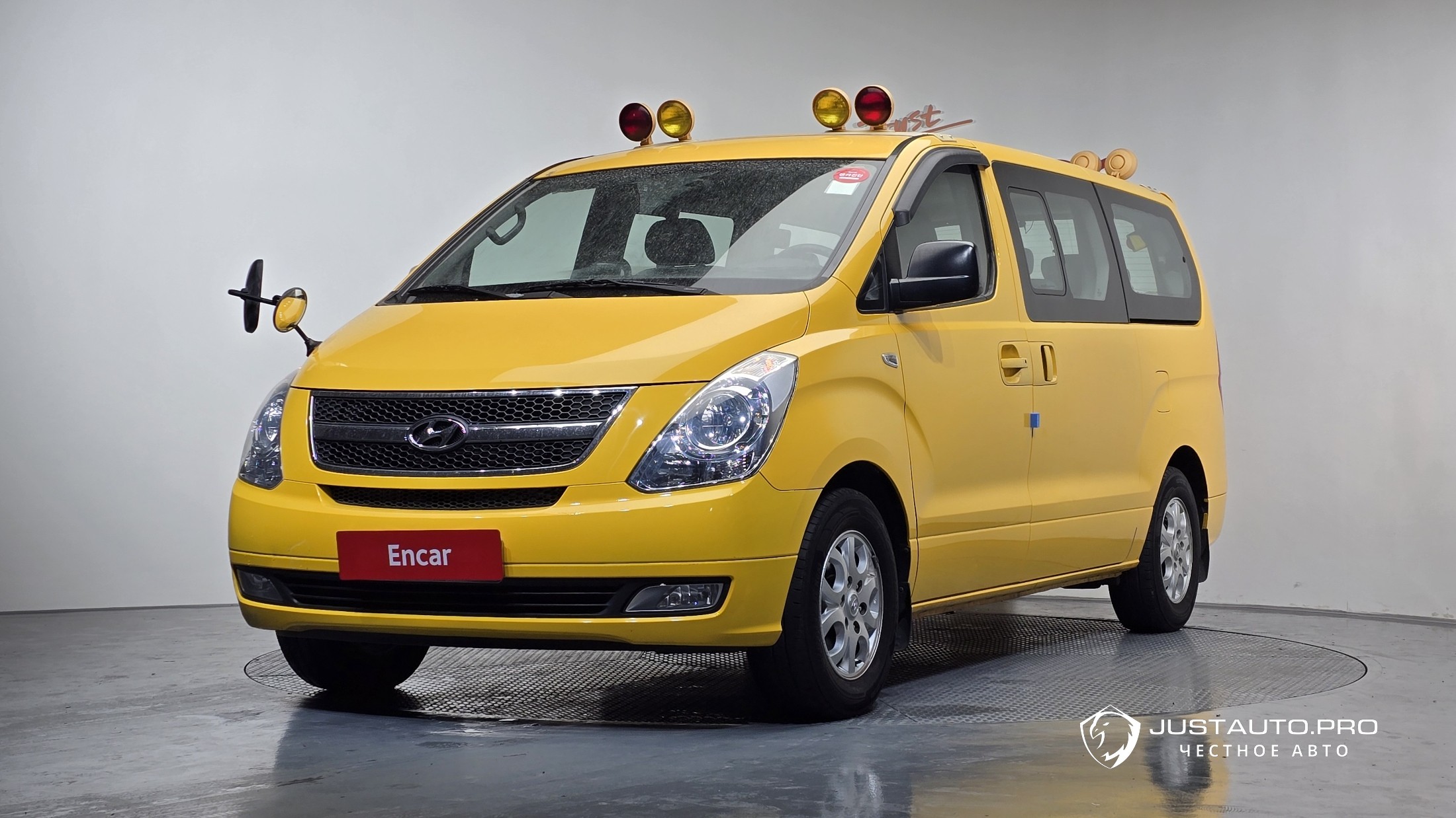 Автомобиль Hyundai Starex