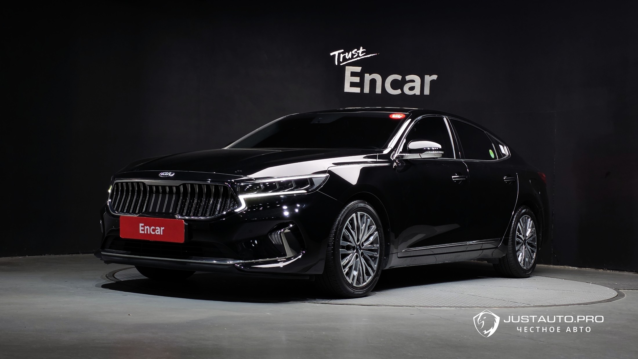 Автомобиль Kia K7