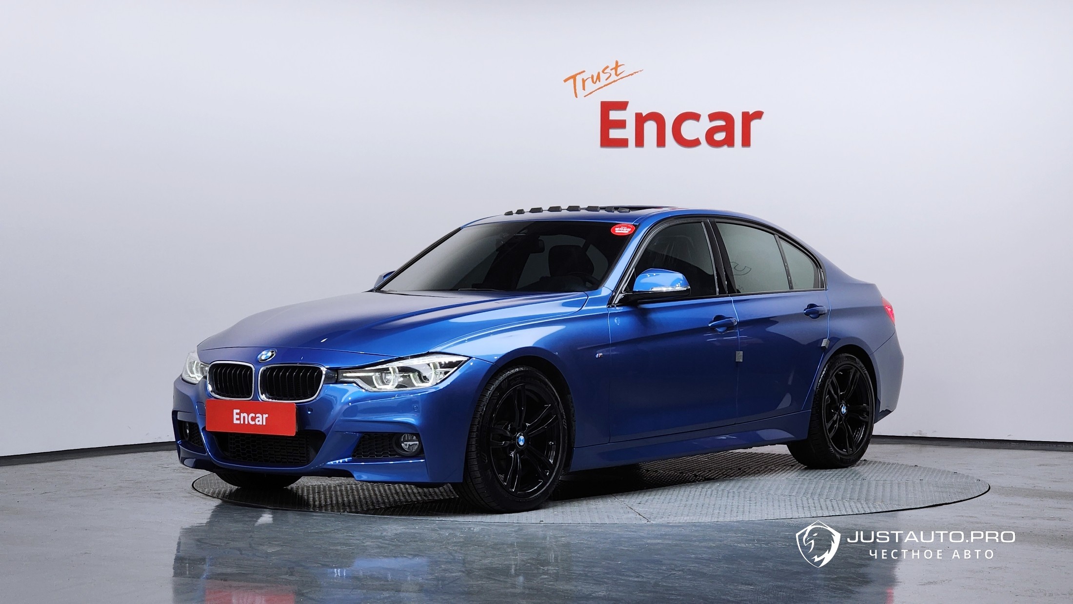 Автомобиль BMW 3-Series