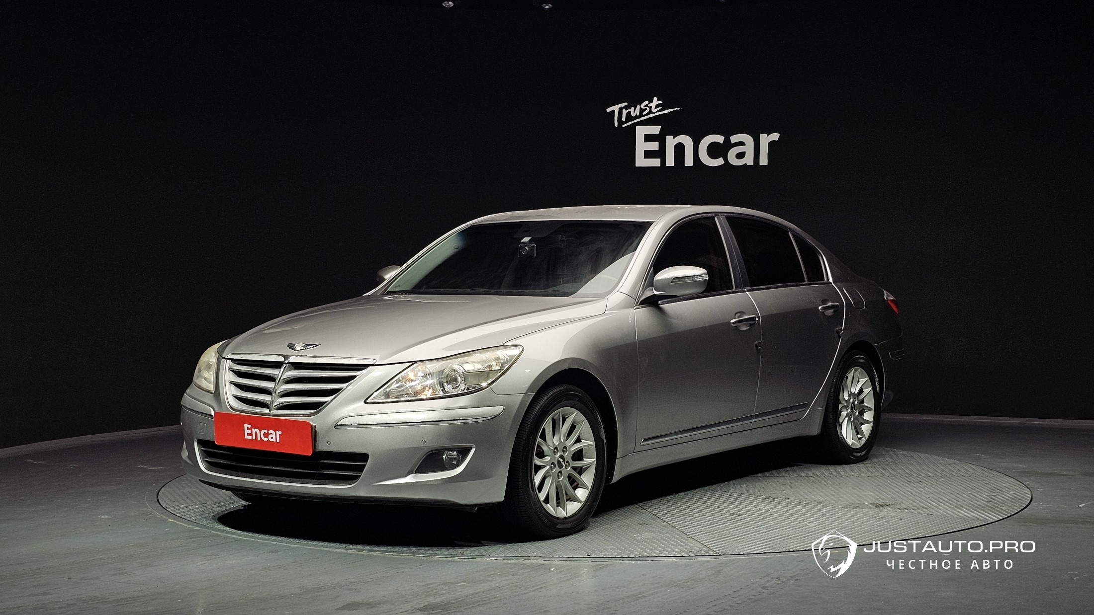 Автомобиль Hyundai Genesis
