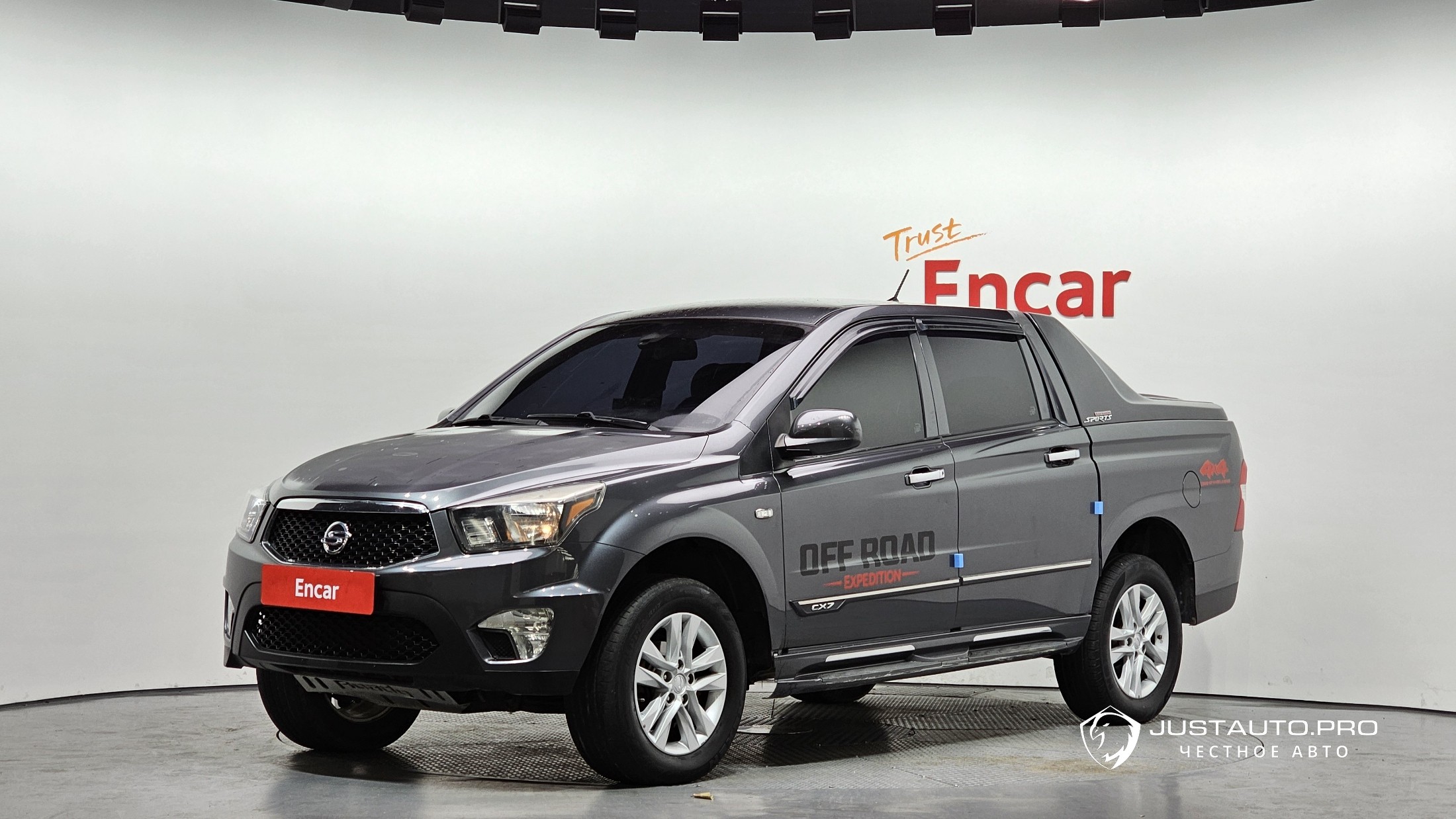 Автомобиль KG_Mobility_Ssangyong KORANDO