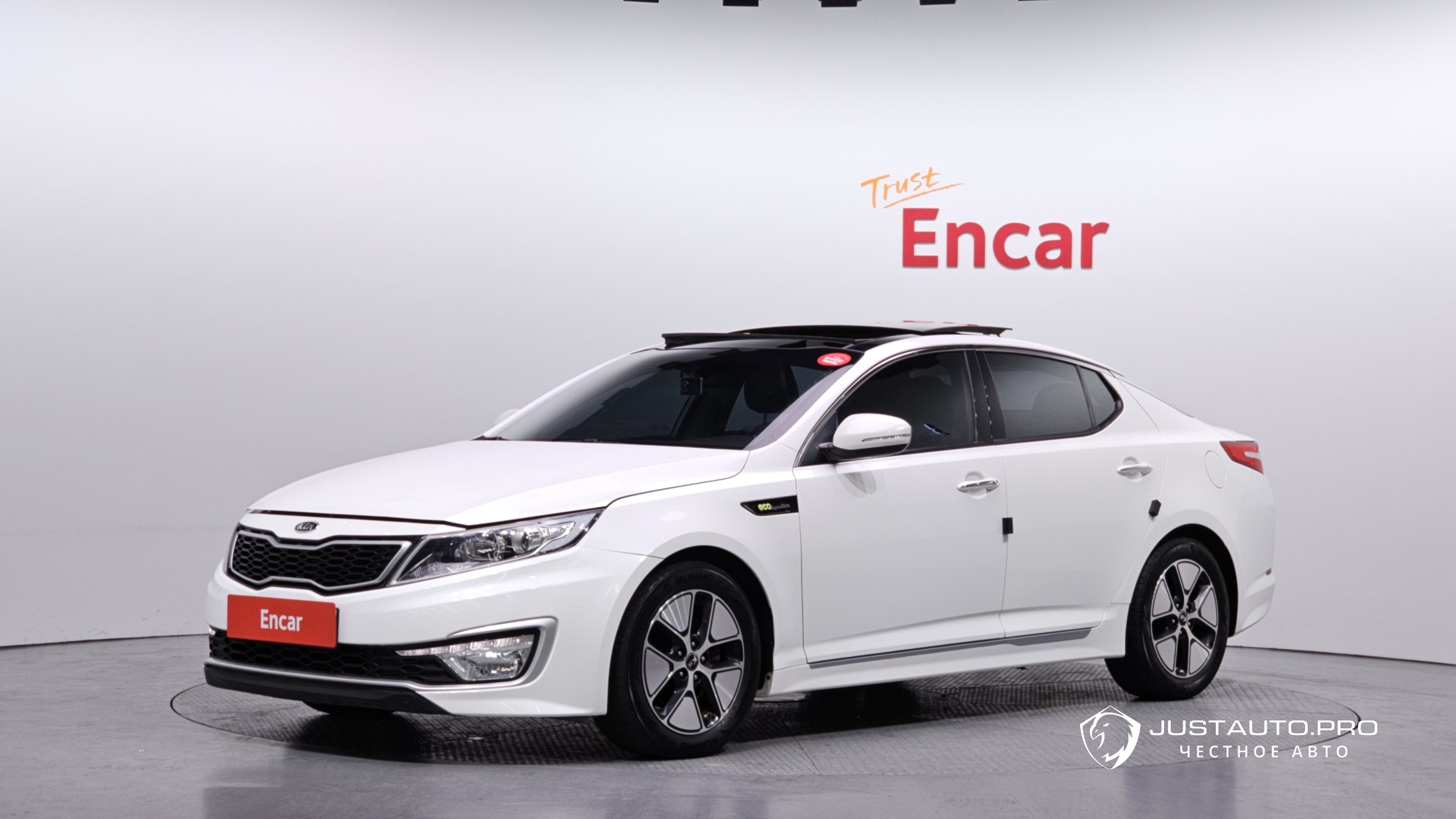 Автомобиль Kia K5