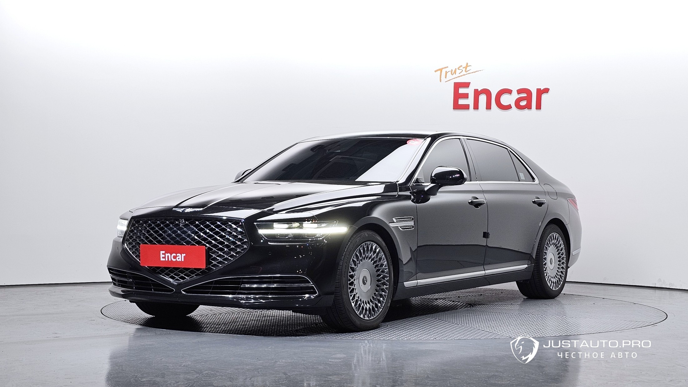 Автомобиль Genesis G90