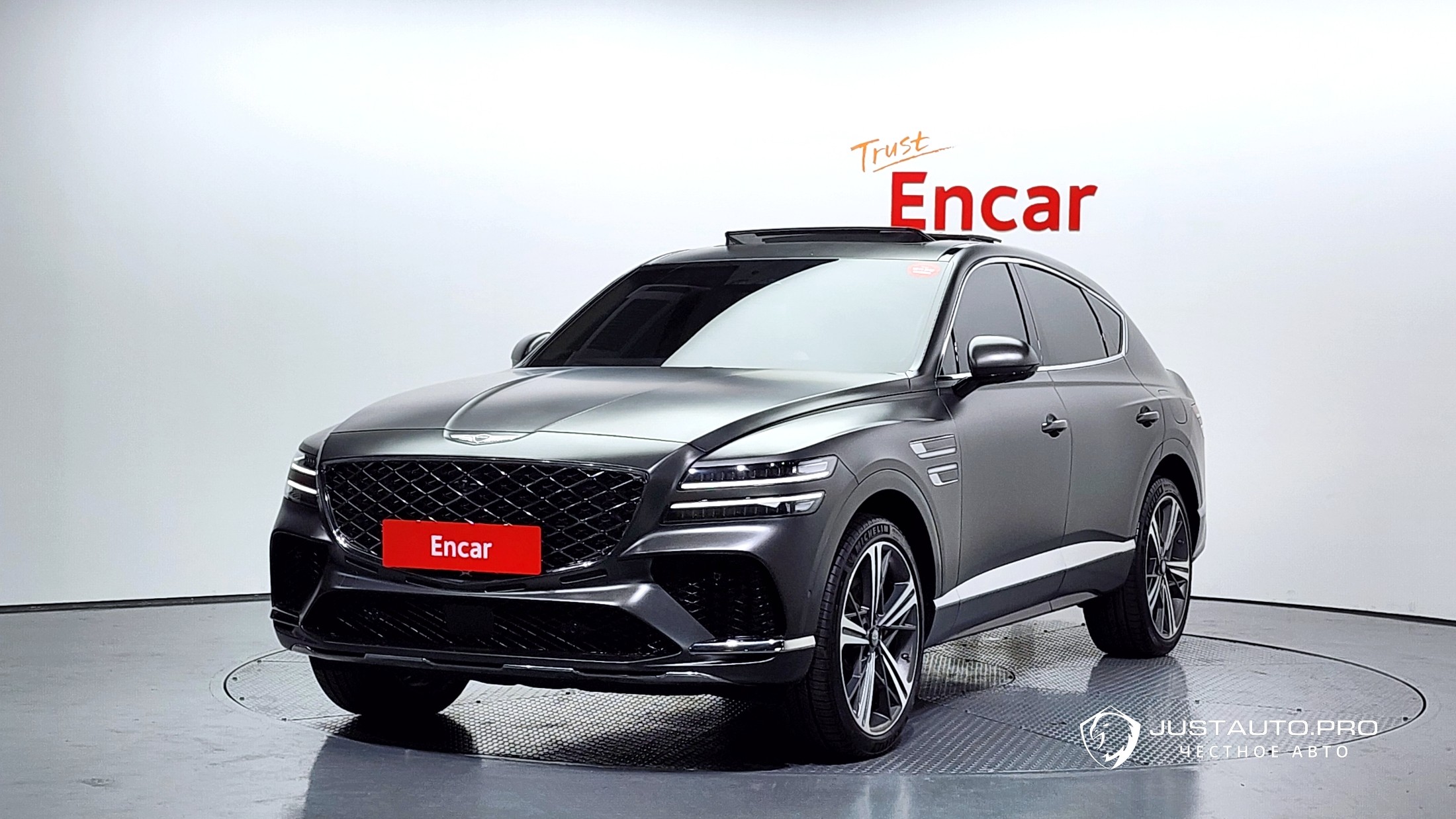 Автомобиль Genesis GV80