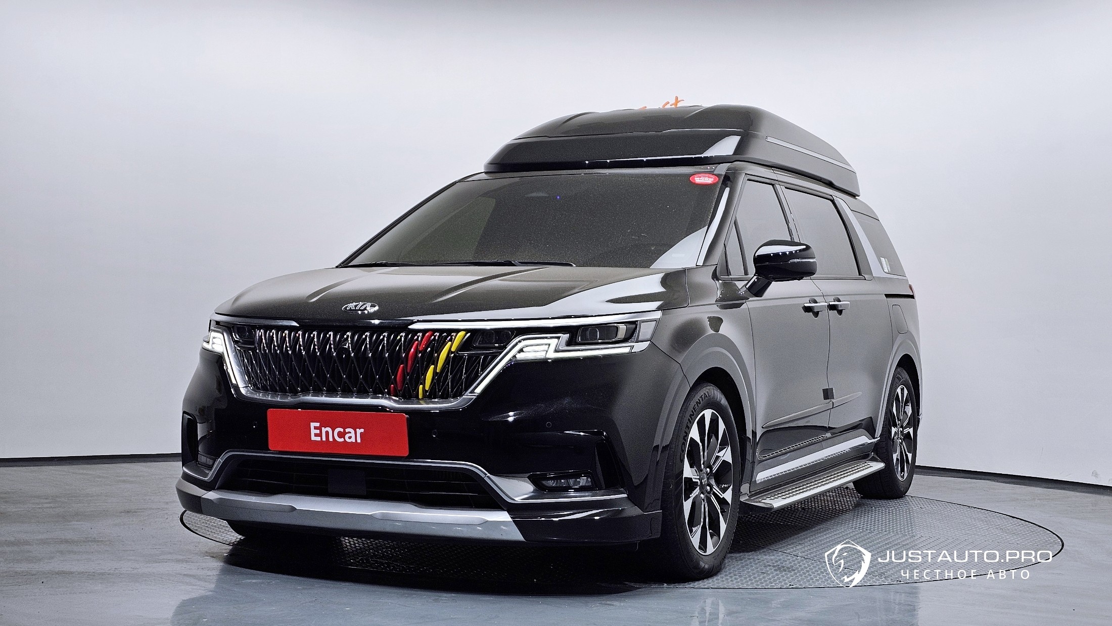 Автомобиль Kia Canival