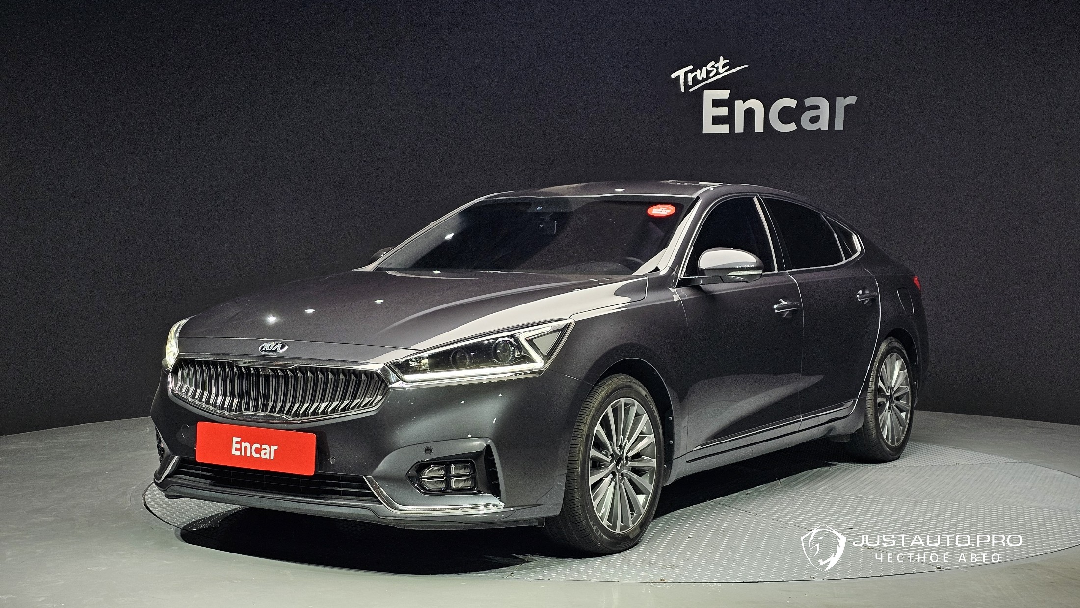 Автомобиль Kia K7