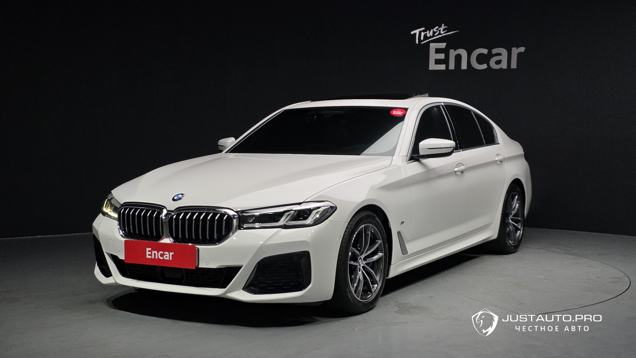 Автомобиль BMW 5-Series