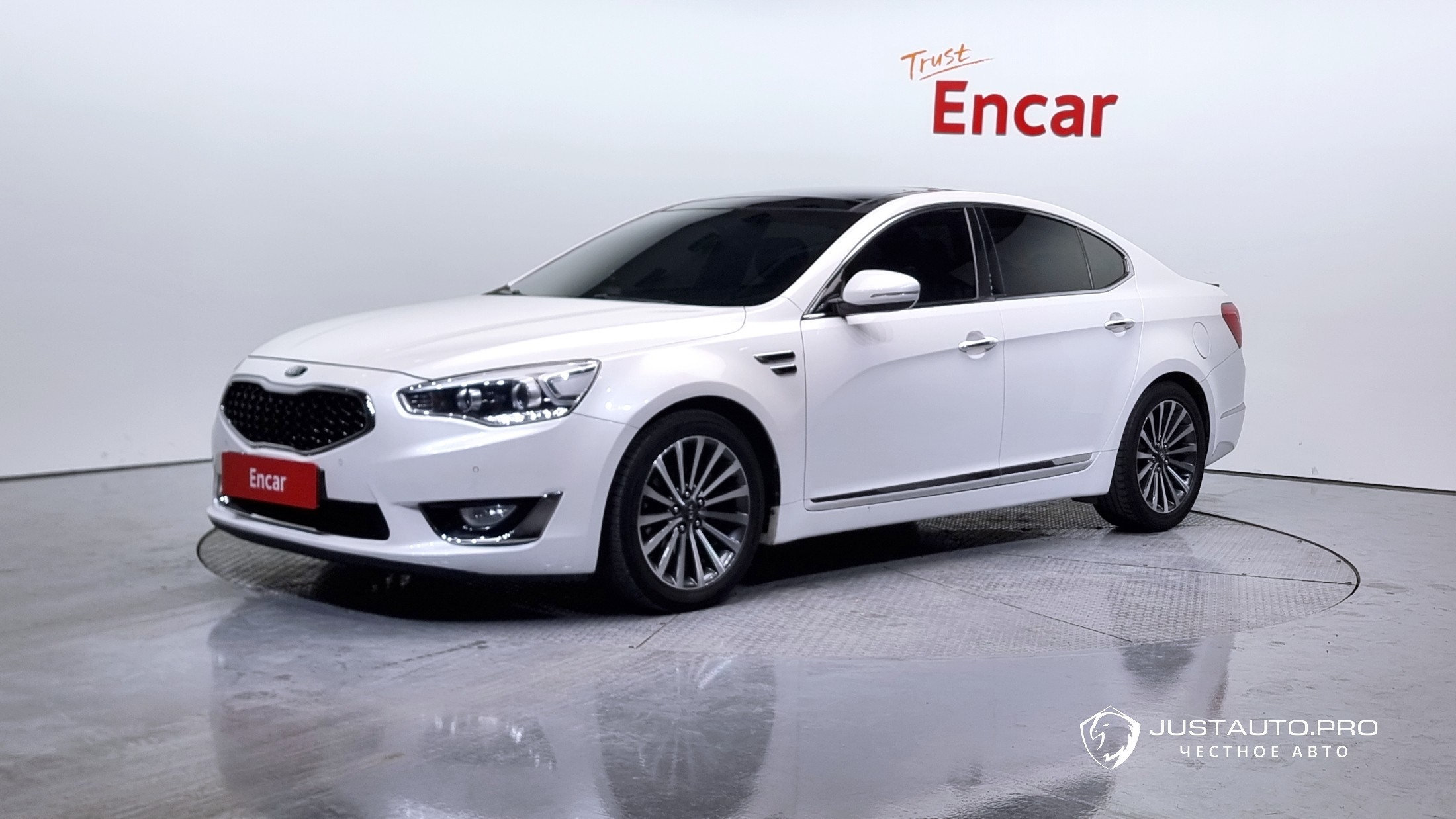 Автомобиль Kia K7