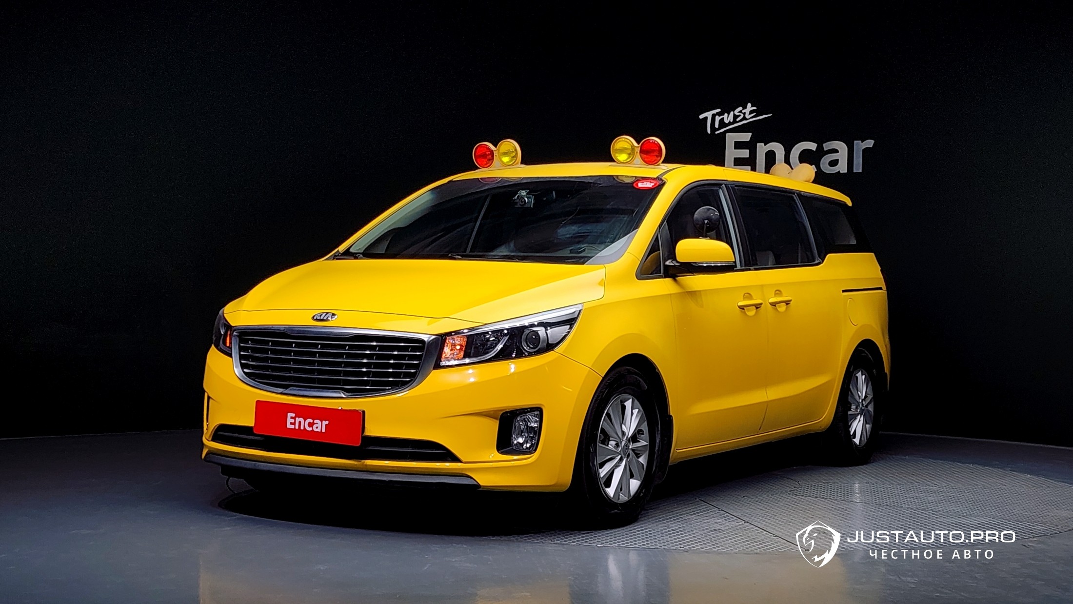 Автомобиль Kia Canival