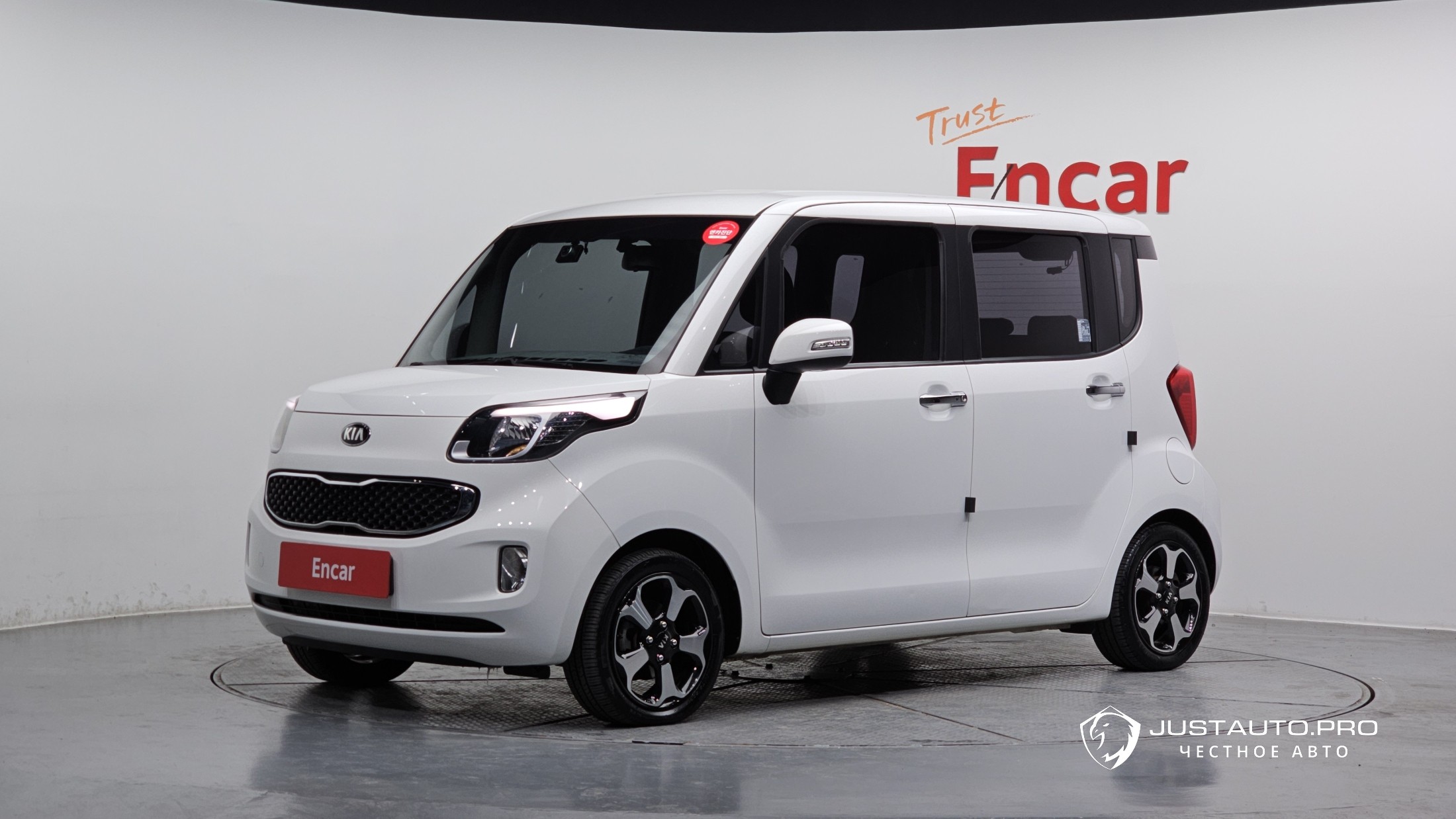 Автомобиль Kia RAY