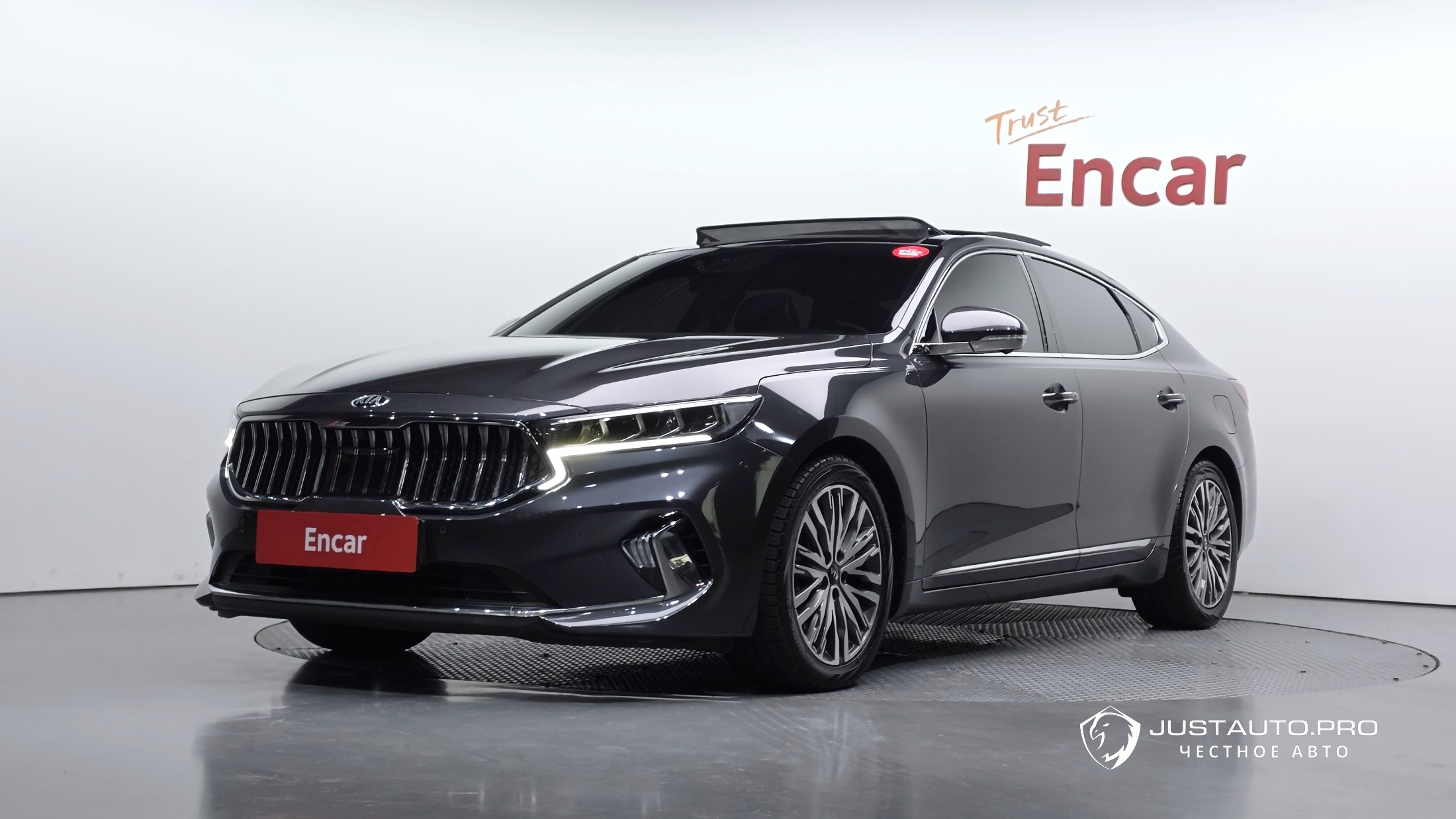 Автомобиль Kia K7