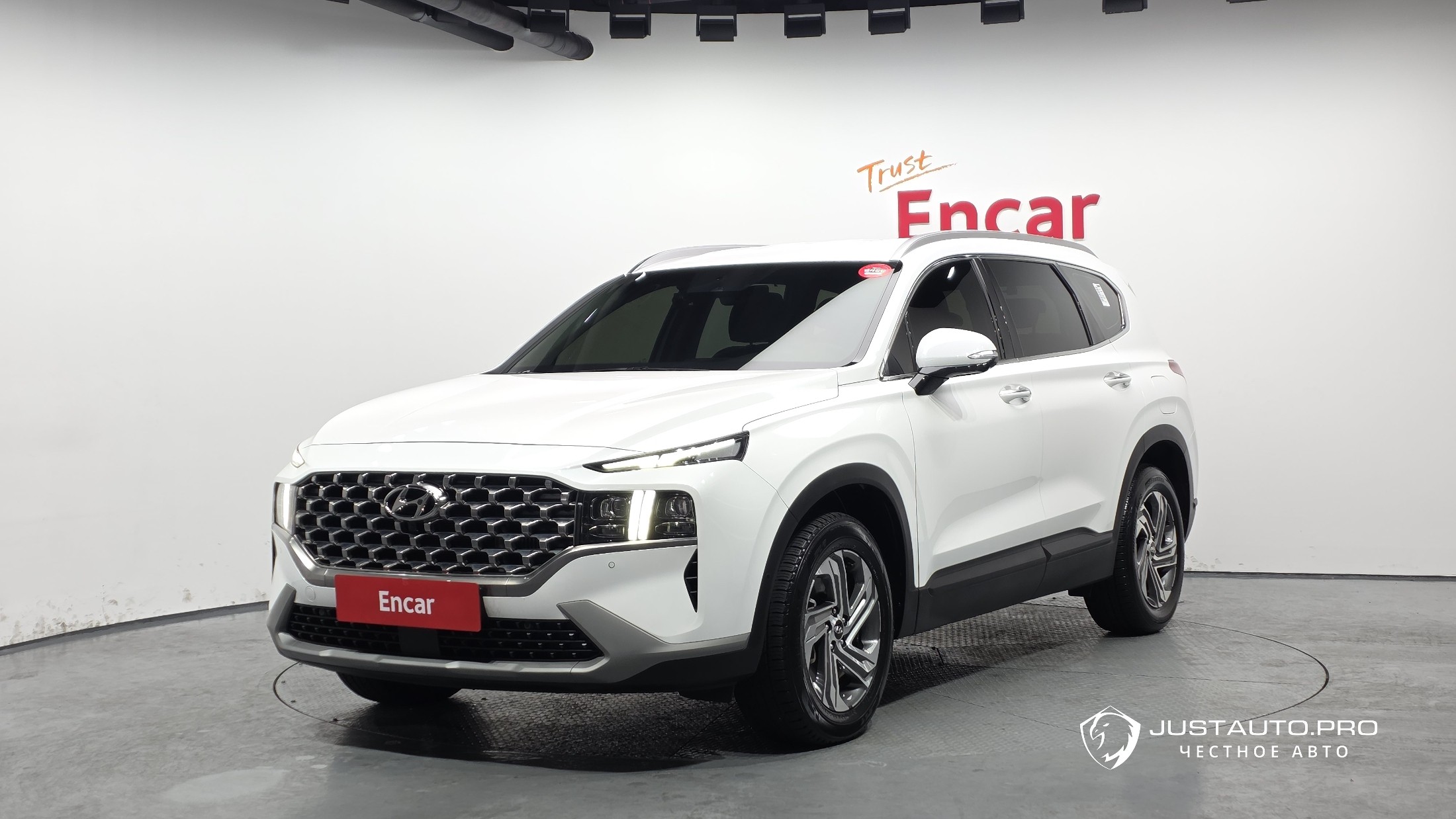 Автомобиль Hyundai Santafe