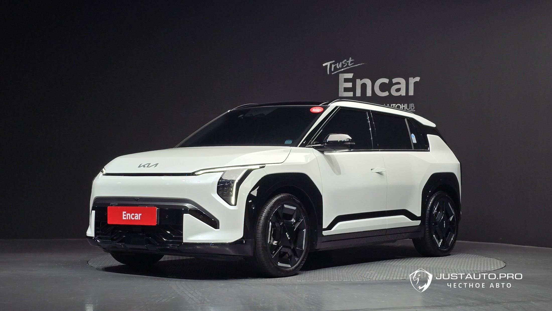 Автомобиль Kia EV3