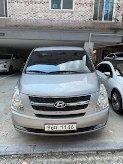 Автомобиль Hyundai Starex