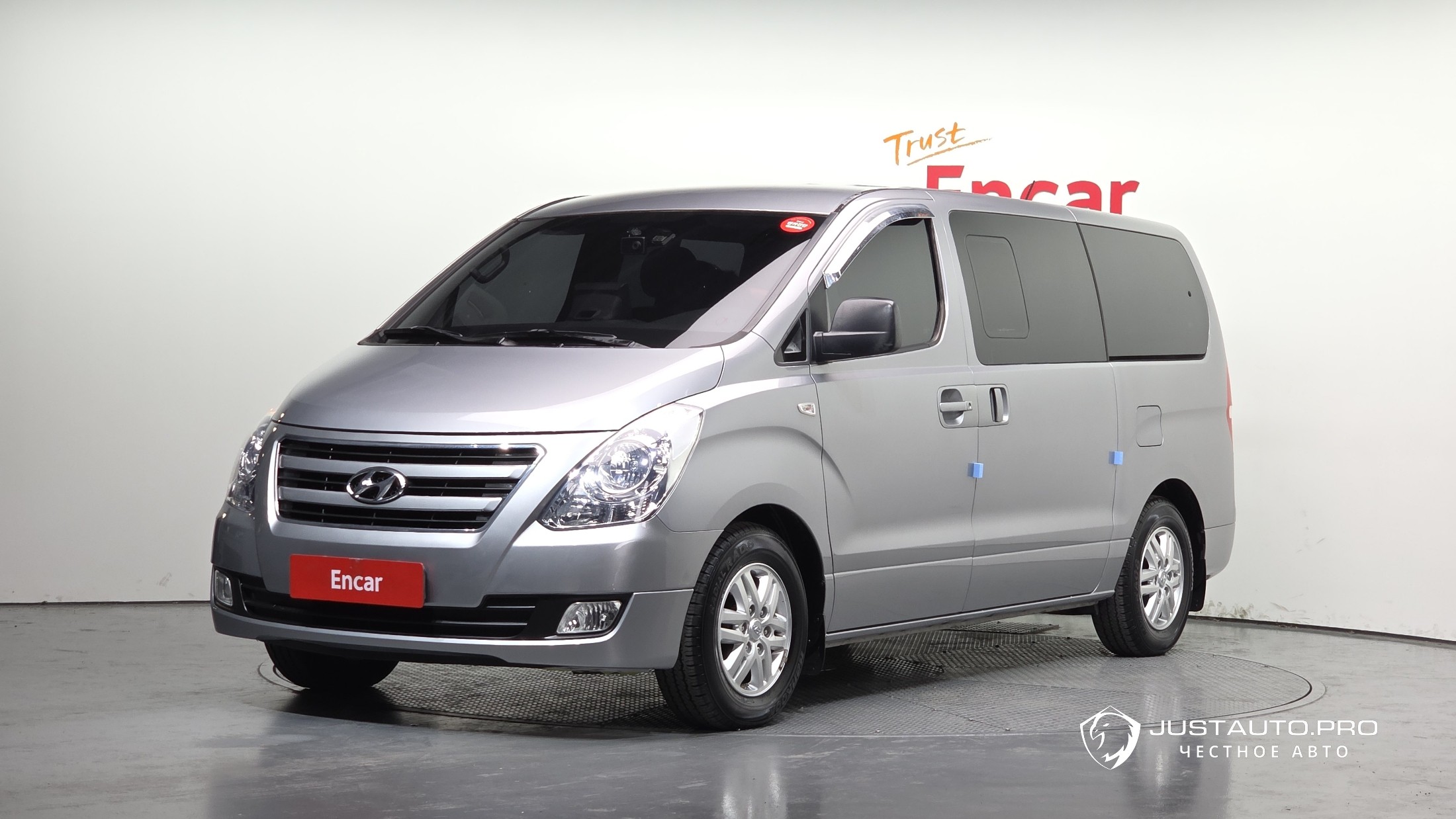 Автомобиль Hyundai Starex