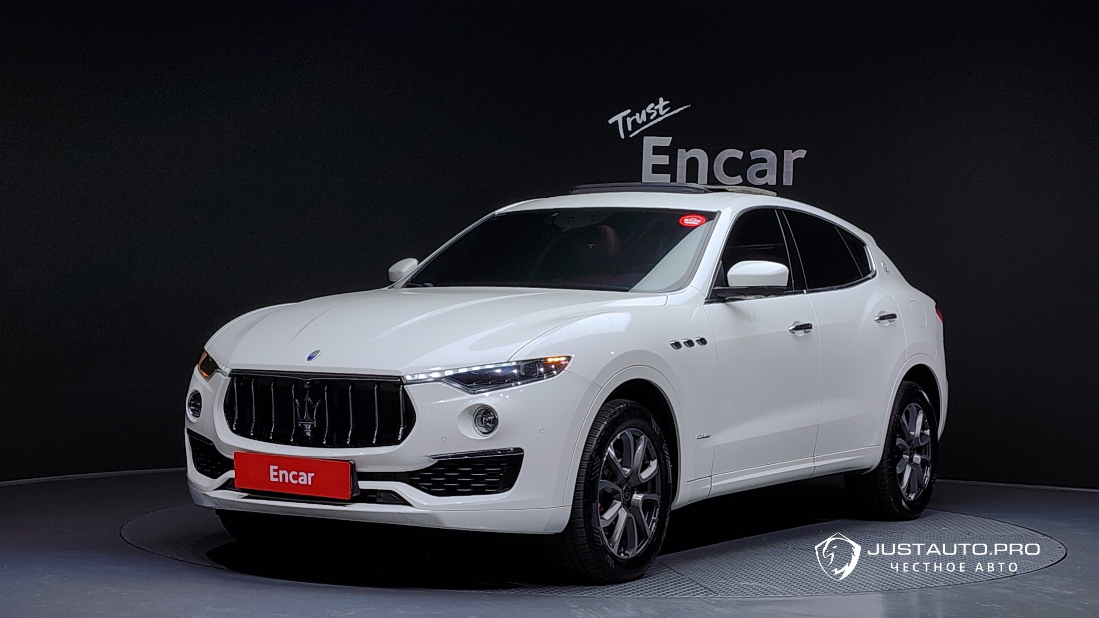 Автомобиль Maserati Levante
