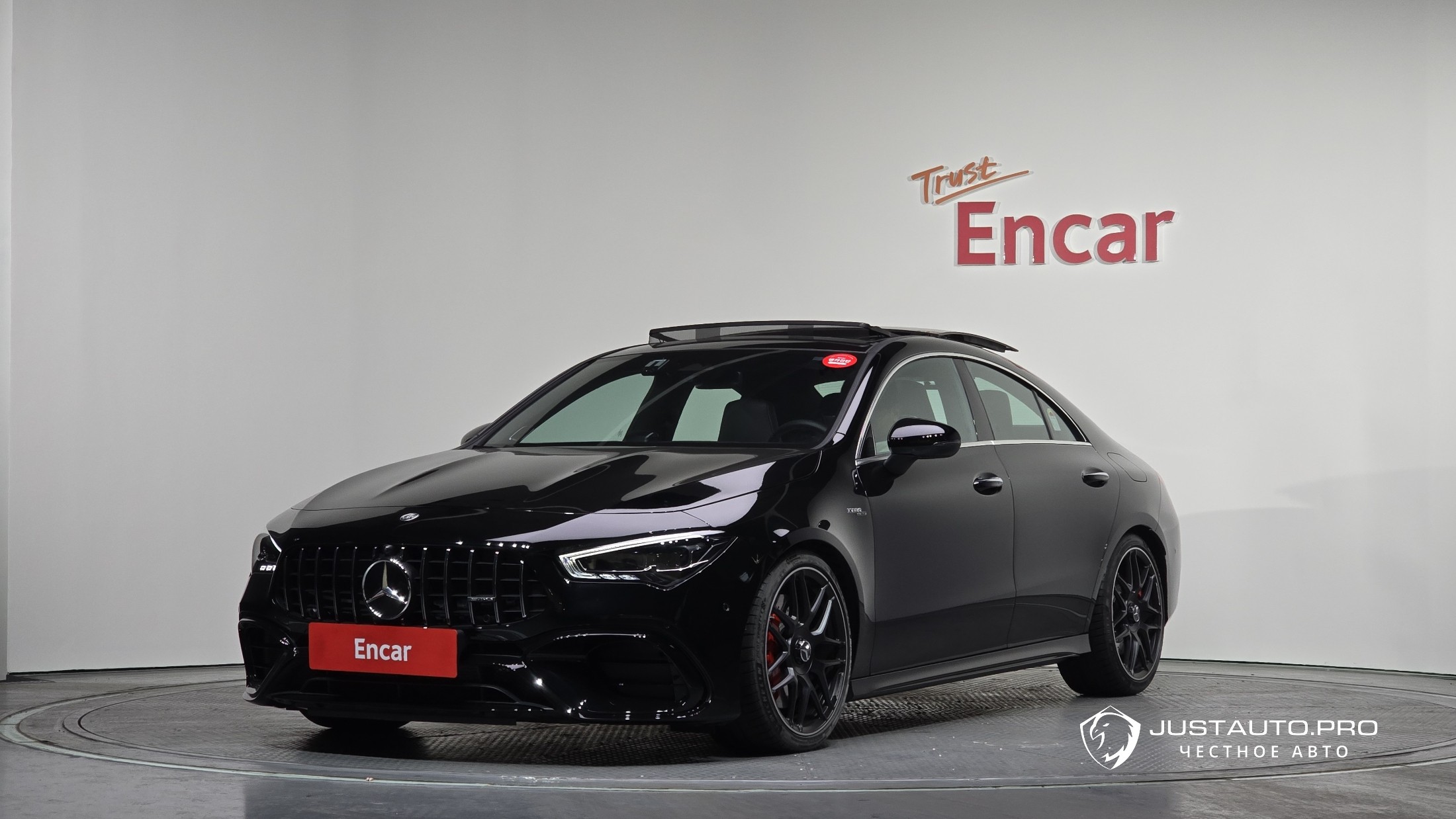 Автомобиль Mercedes-Benz CLA-Class