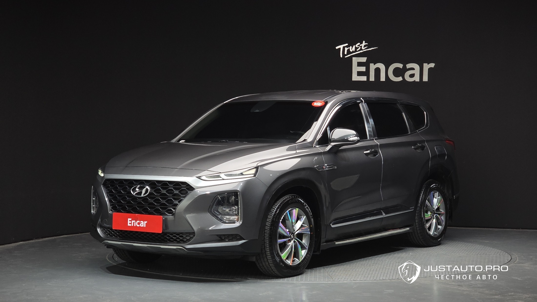 Автомобиль Hyundai Santafe