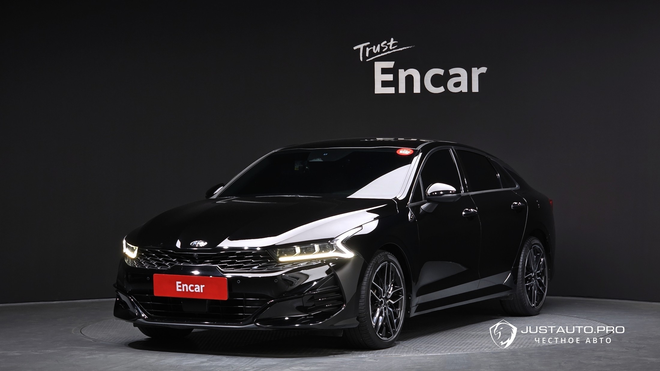 Автомобиль Kia K5