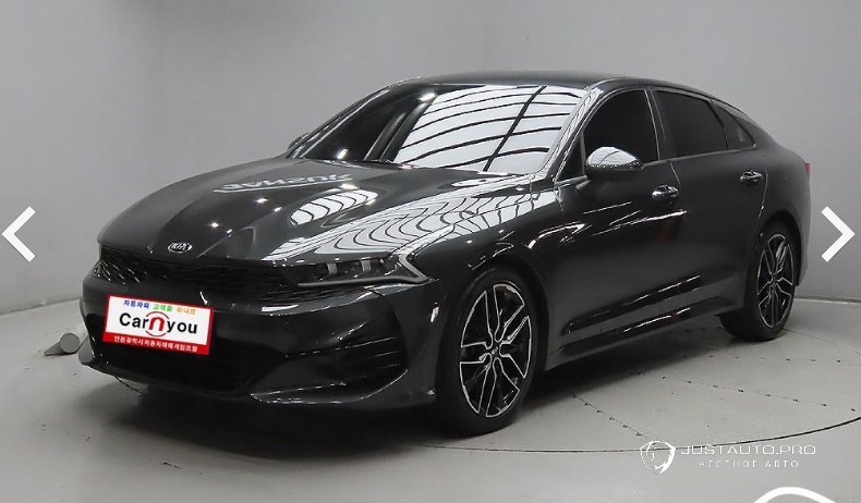 Автомобиль Kia K5