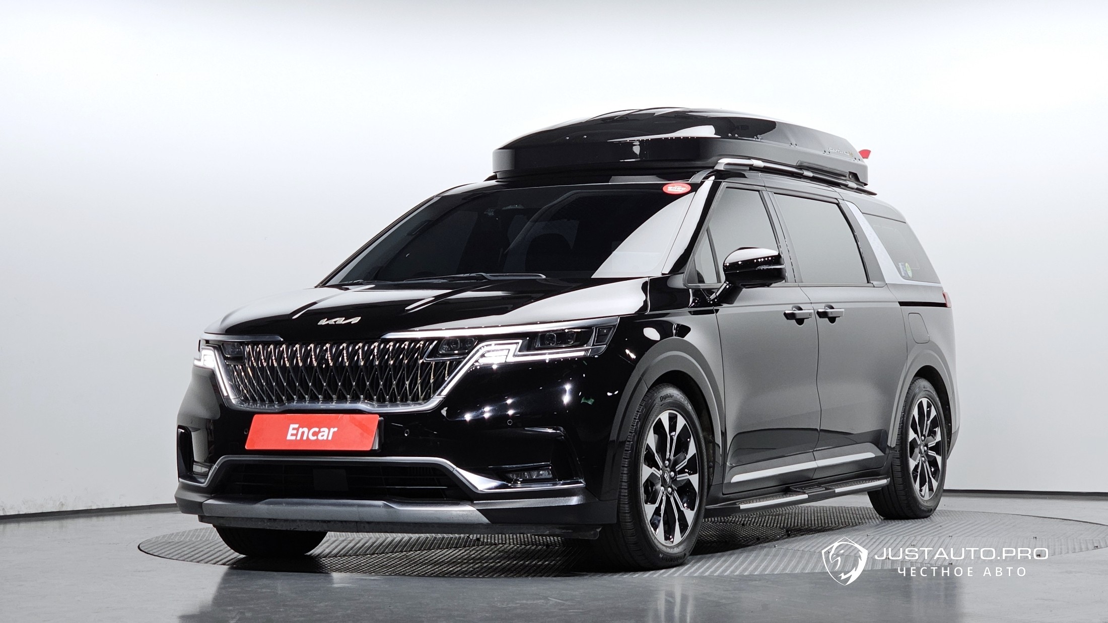 Автомобиль Kia Canival