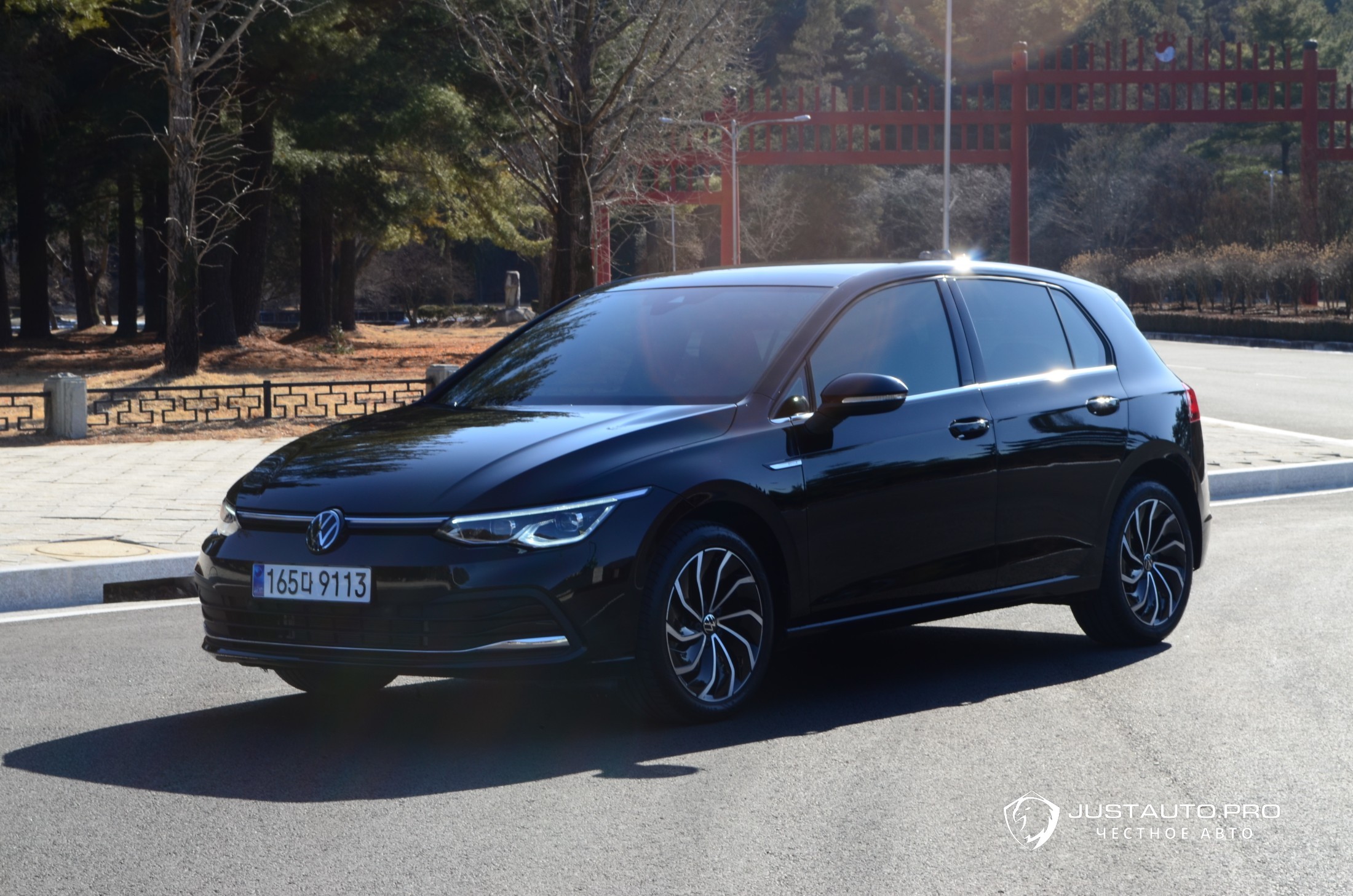 Автомобиль Volkswagen Golf