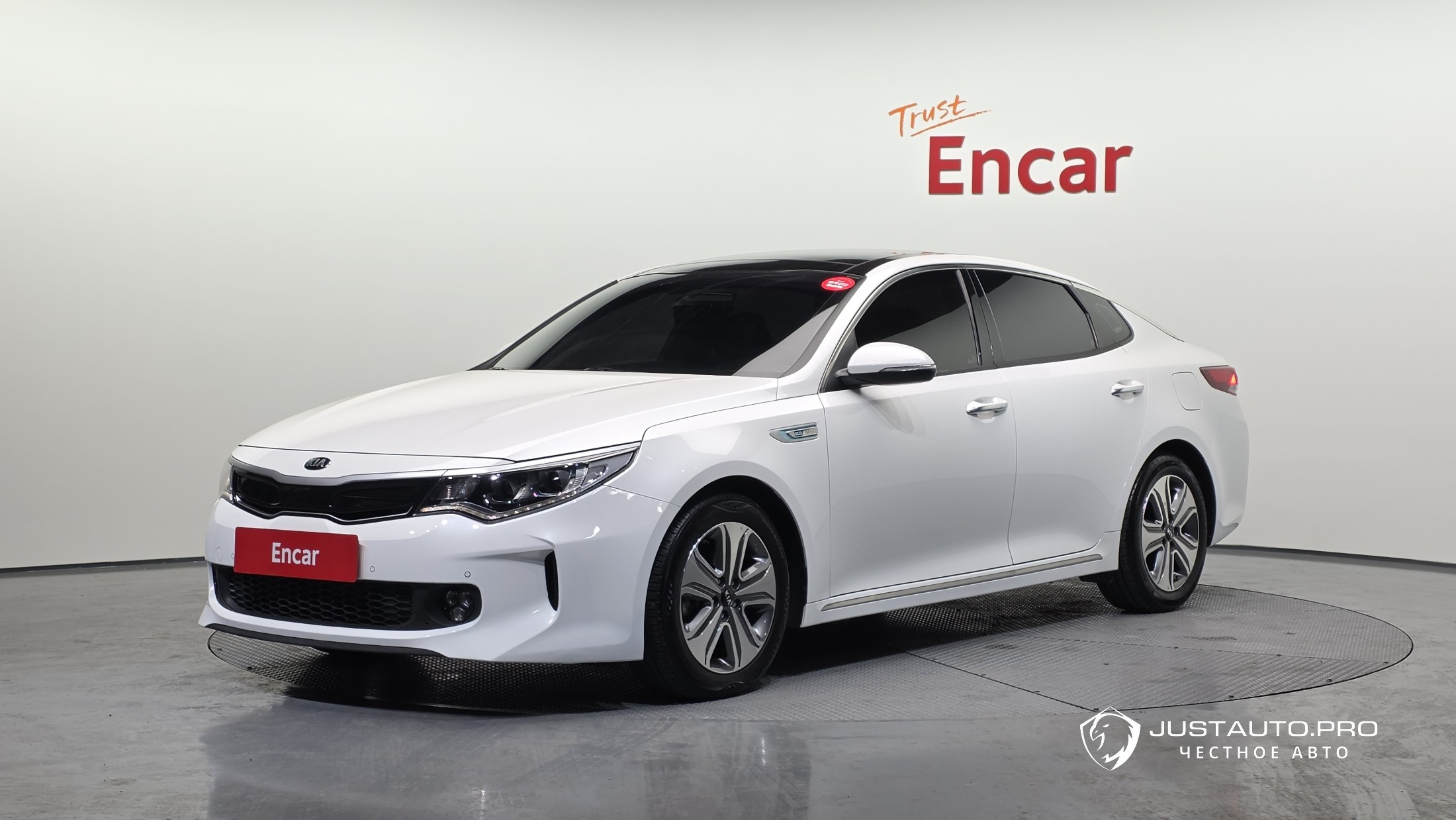 Автомобиль Kia K5