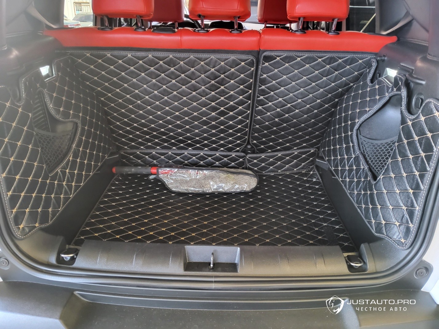 Автомобиль Jeep Renegade