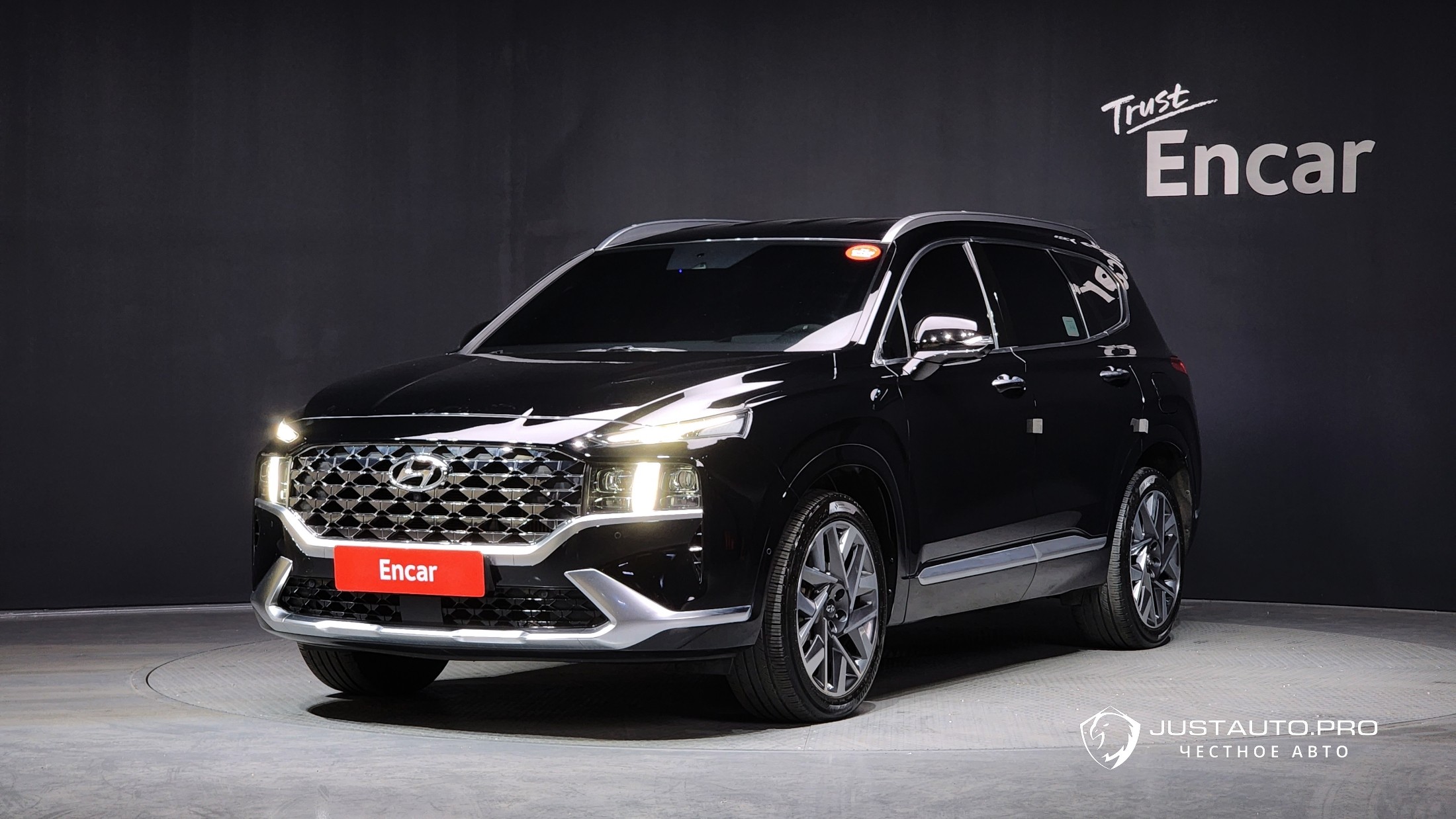 Автомобиль Hyundai Santafe