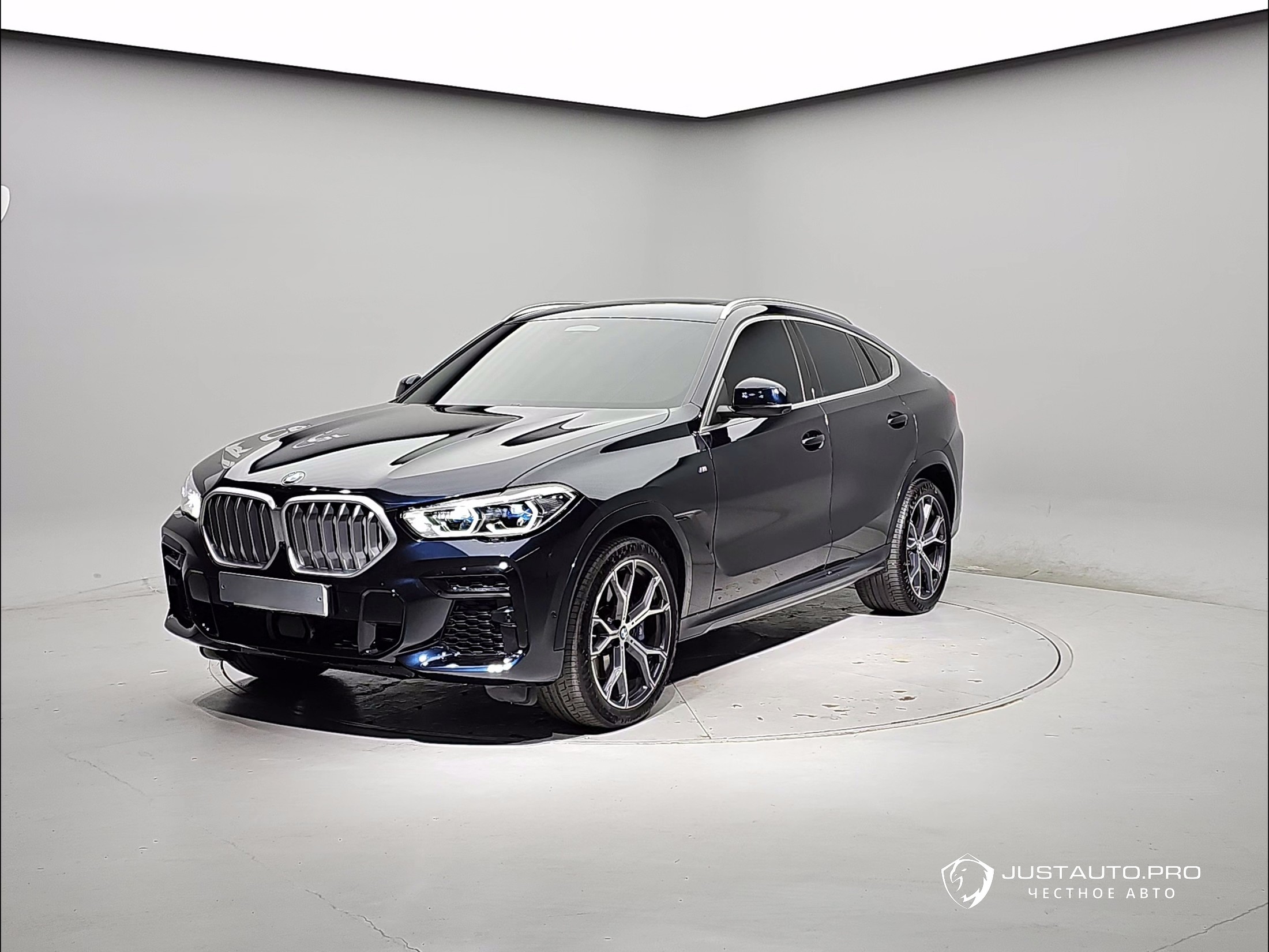 Автомобиль BMW X6