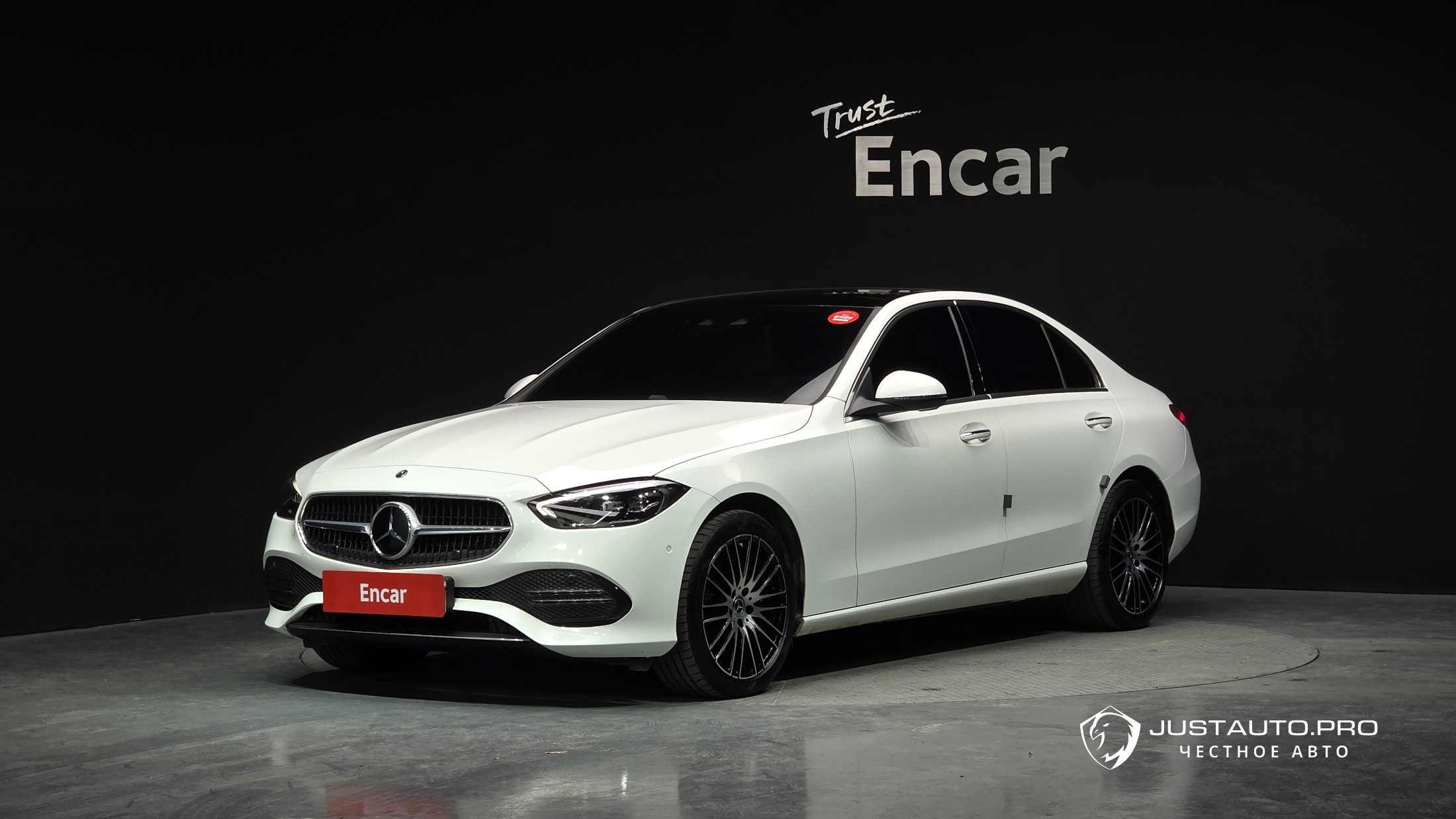 Автомобиль Mercedes-Benz C-Class