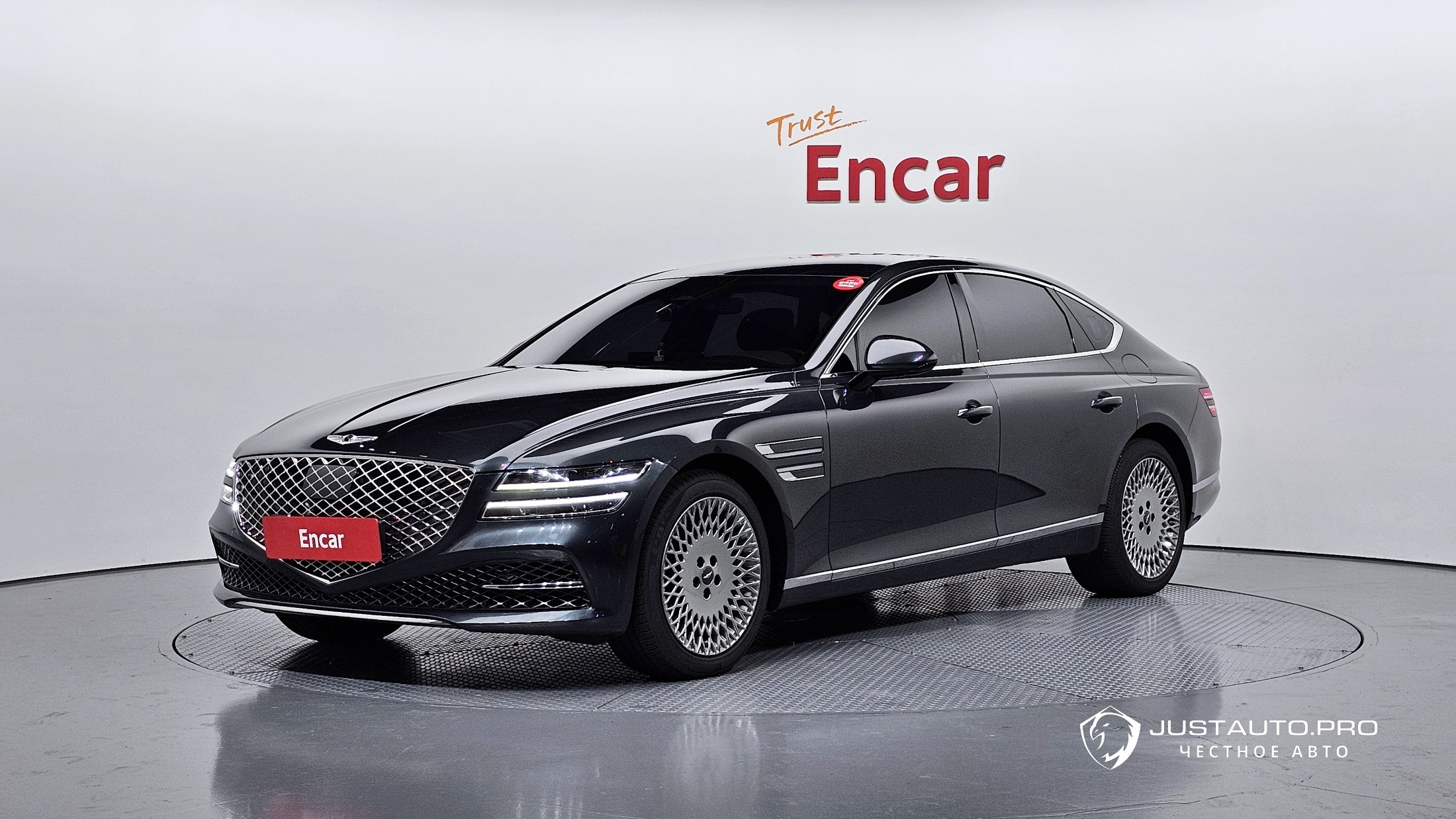 Автомобиль Genesis G80