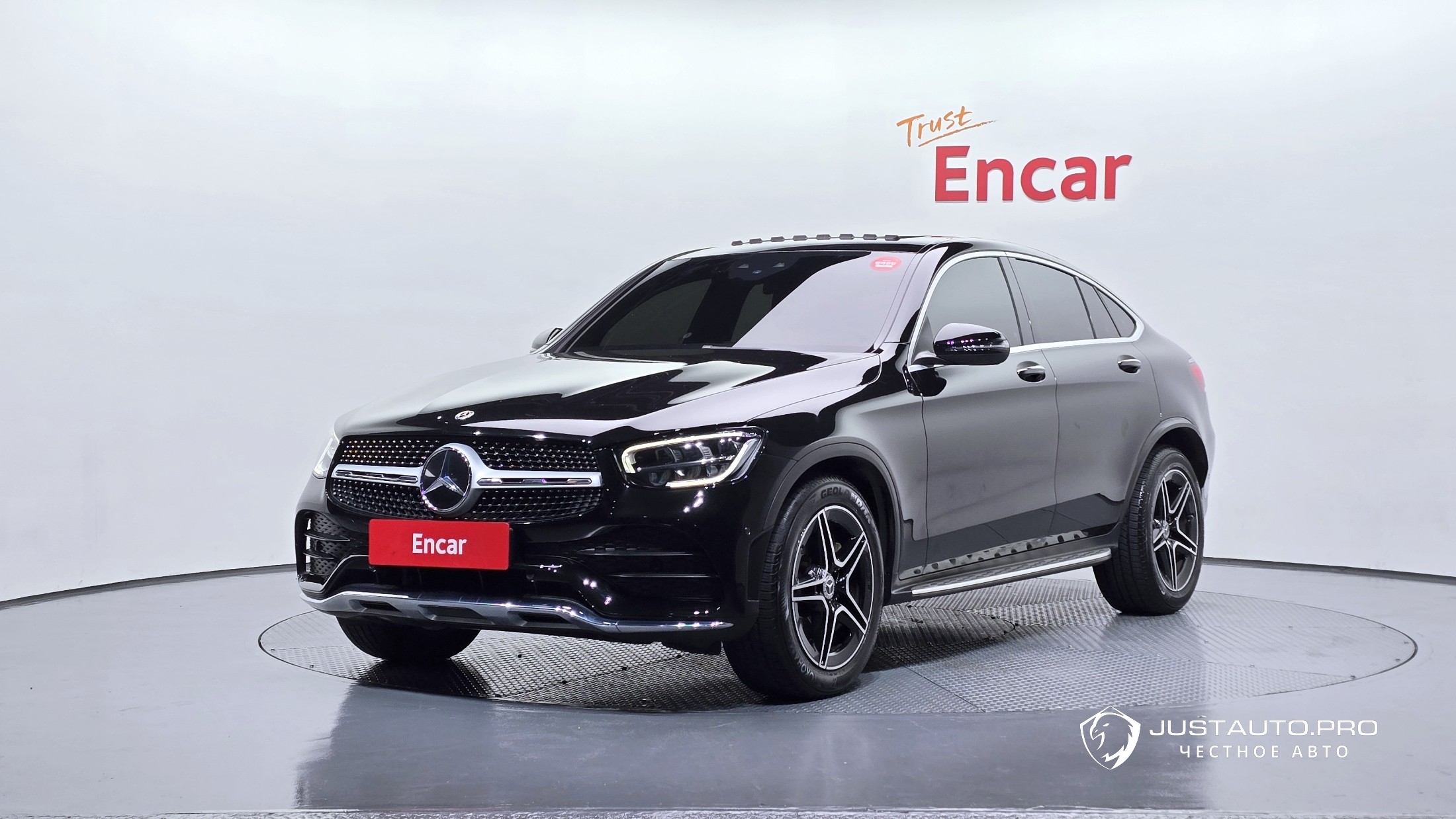 Автомобиль Mercedes-Benz GLC-Class