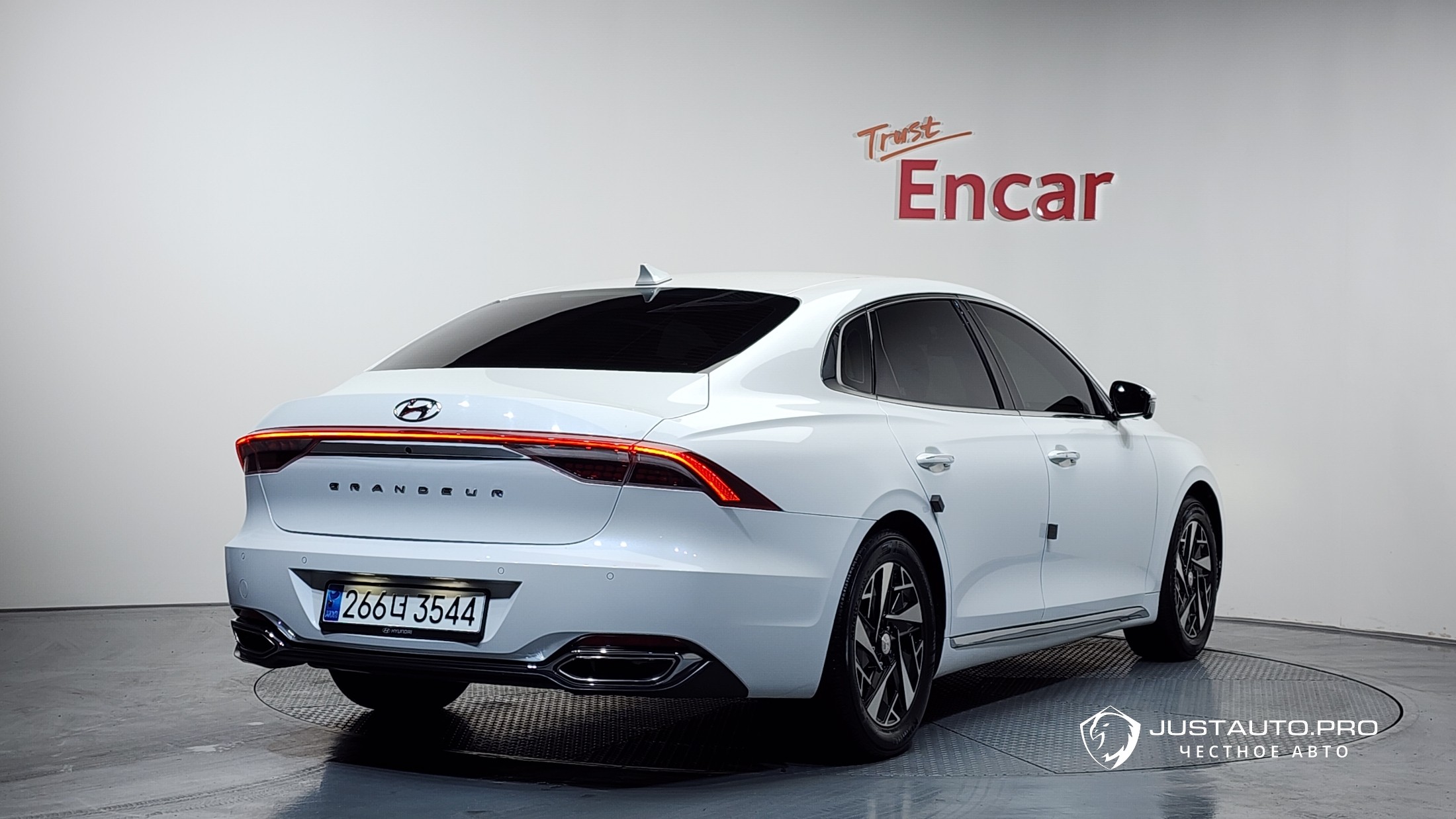Автомобиль Hyundai Grandeur