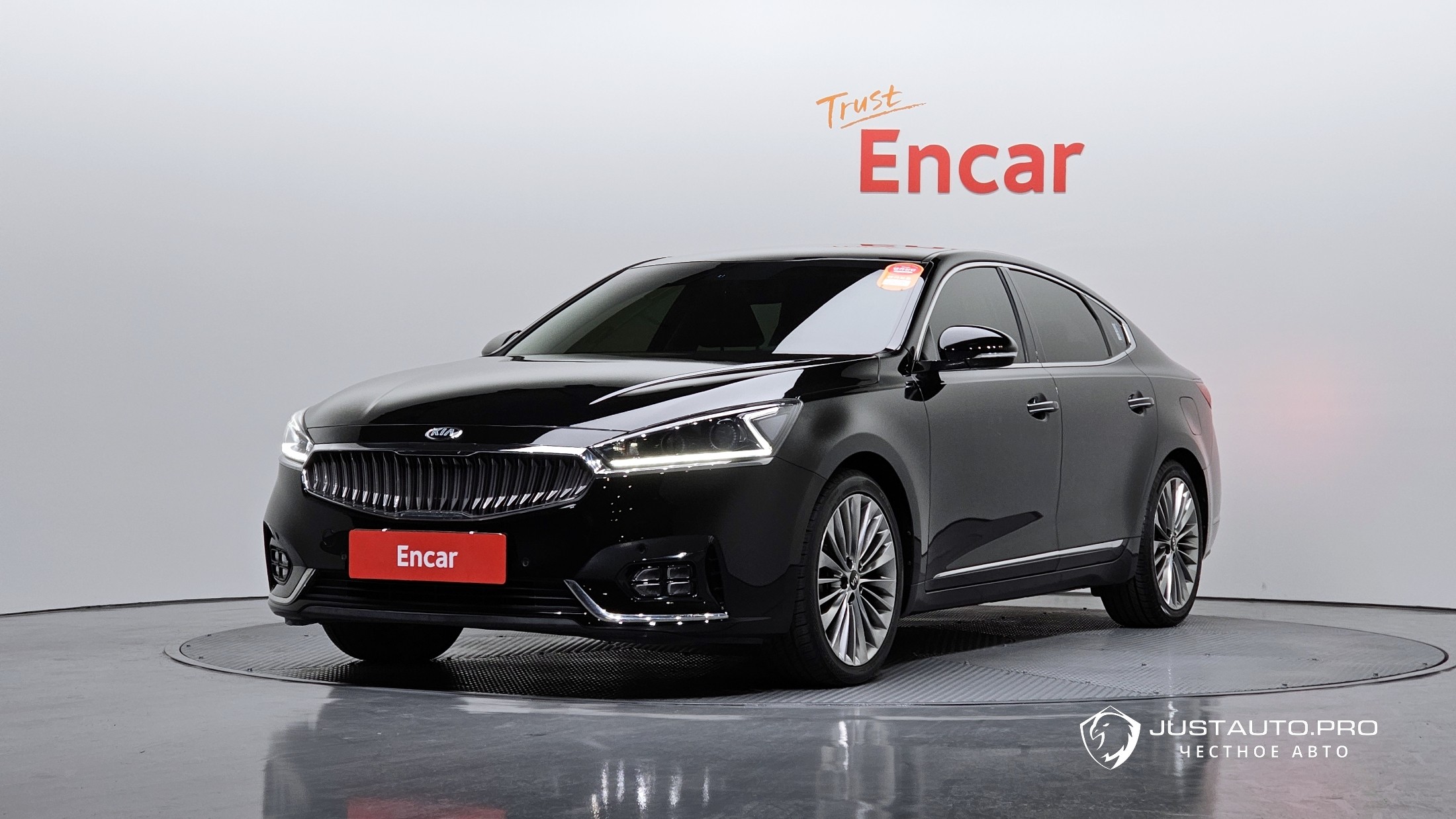 Автомобиль Kia K7